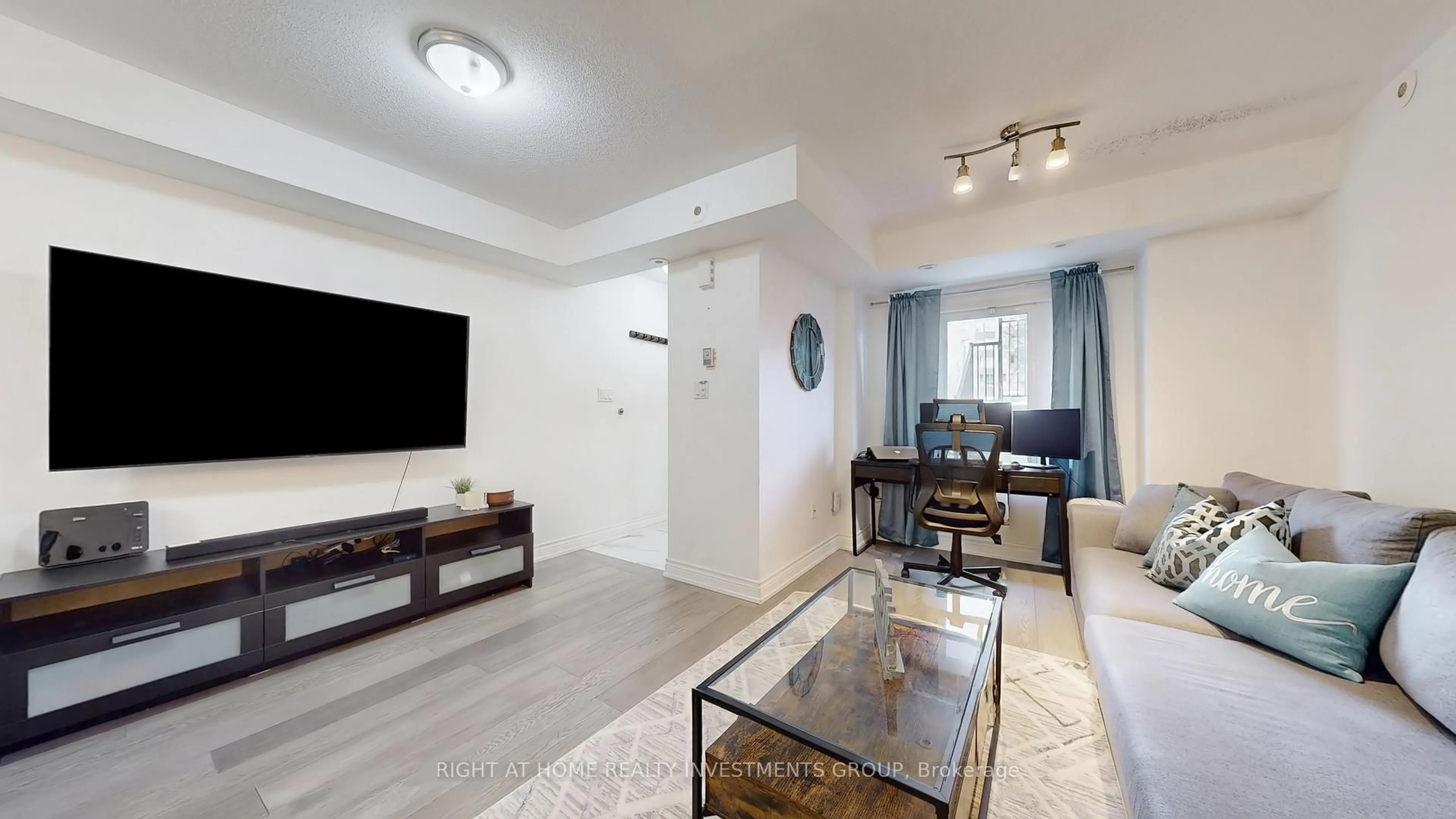 Living room with furniture, unknown for 316 John St #118, Markham Ontario L3T 0A7