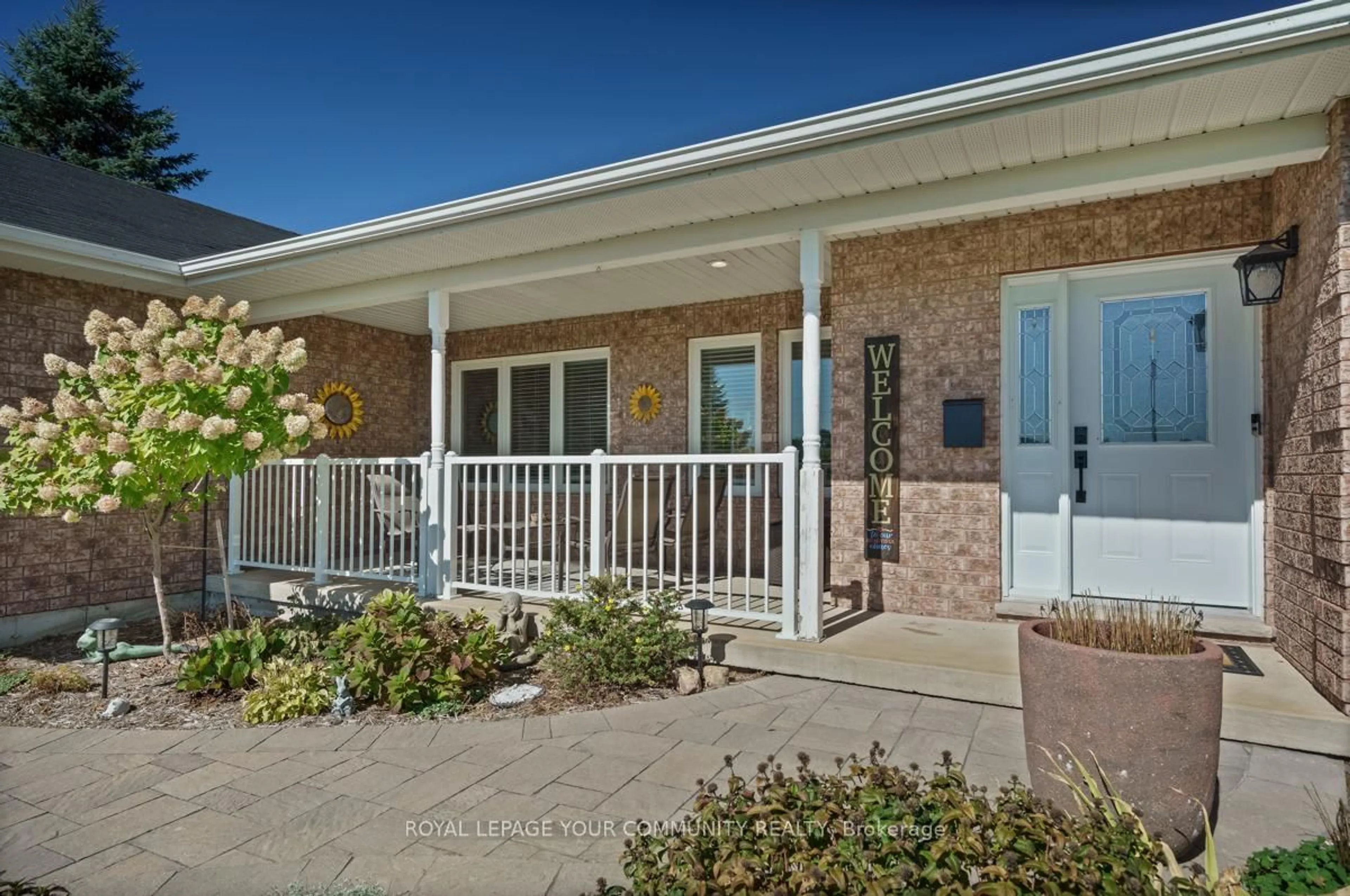 Unknown for 10450 Ravenshoe Rd, Georgina Ontario L0C 1L0