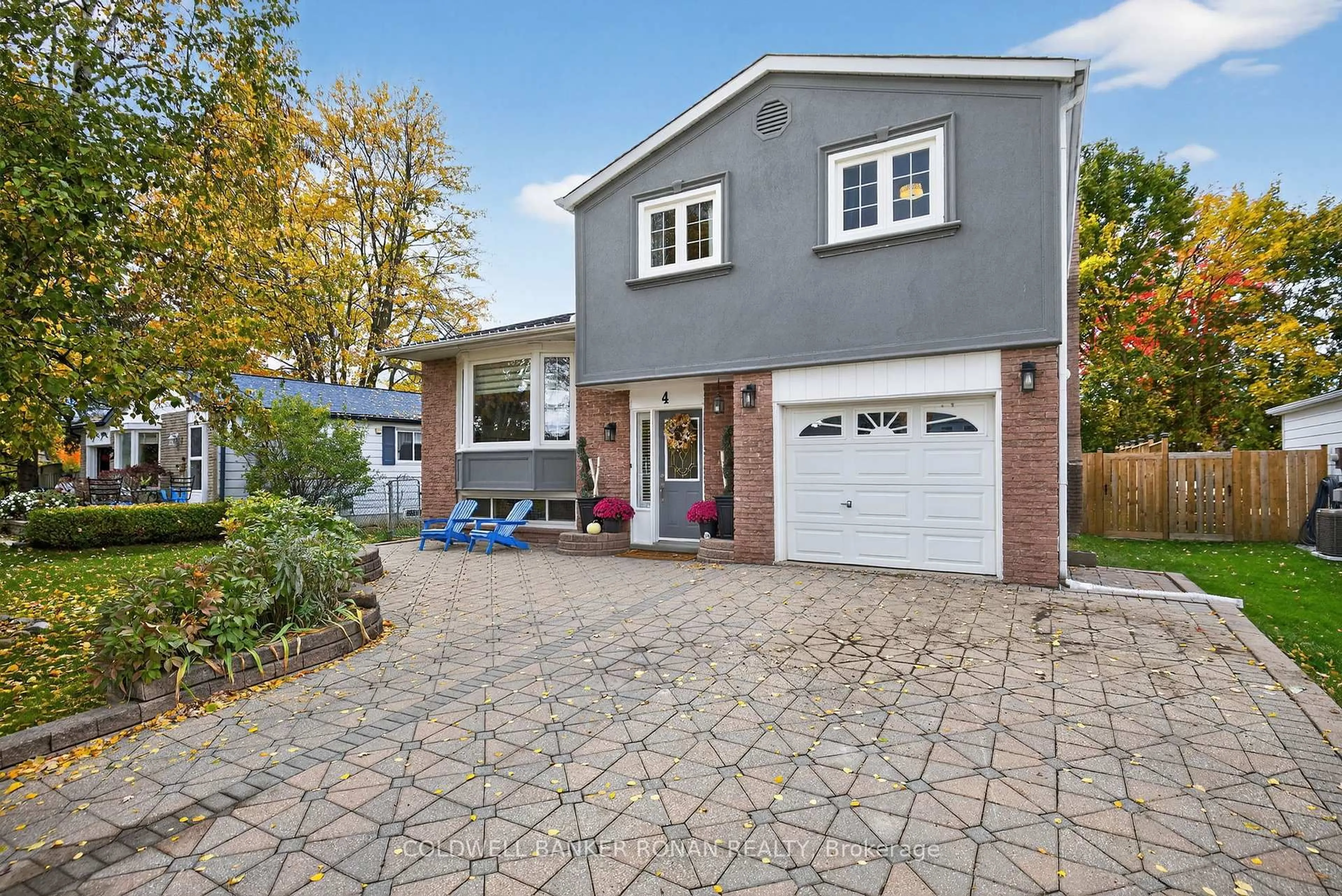 Home with brick exterior material, street for 4 Thomas St, New Tecumseth Ontario L0G 1A0