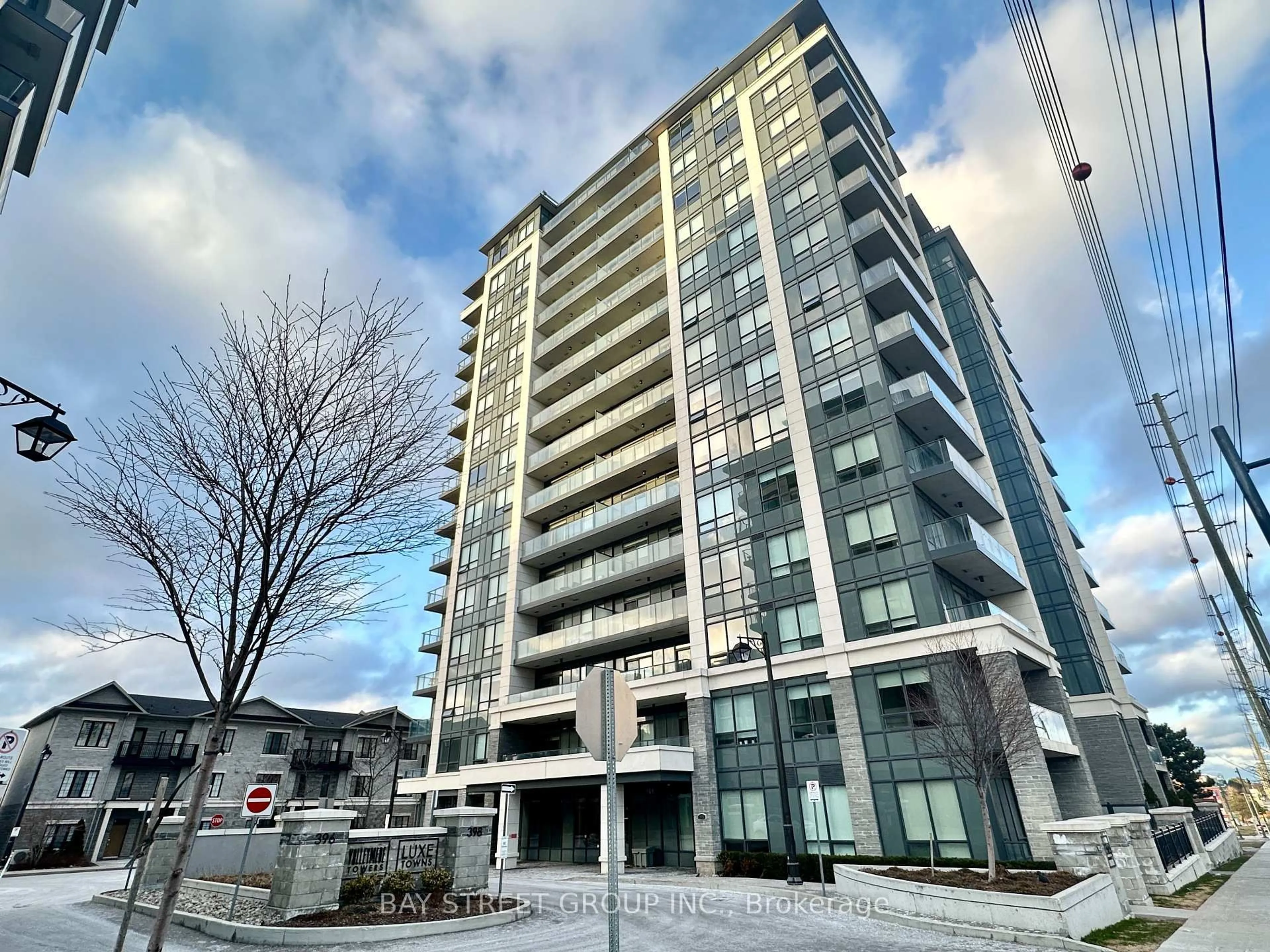 A pic from outside/outdoor area/front of a property/back of a property/a pic from drone, building for 398 Highway 7 #1606, Richmond Hill Ontario L4B 1A7