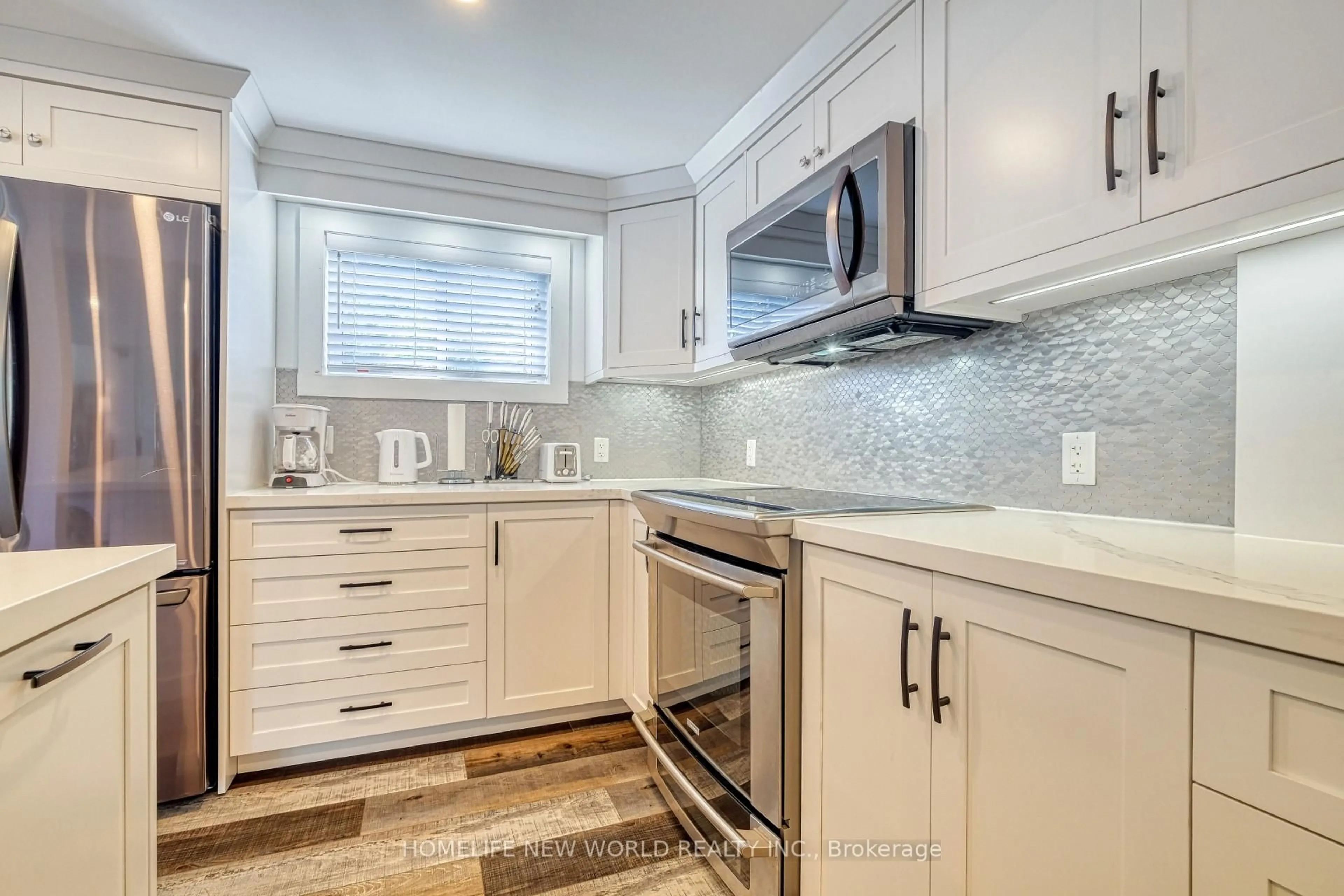 Contemporary kitchen, ceramic/tile floor for 10 Burnie Rd, Georgina Ontario L0E 1N0