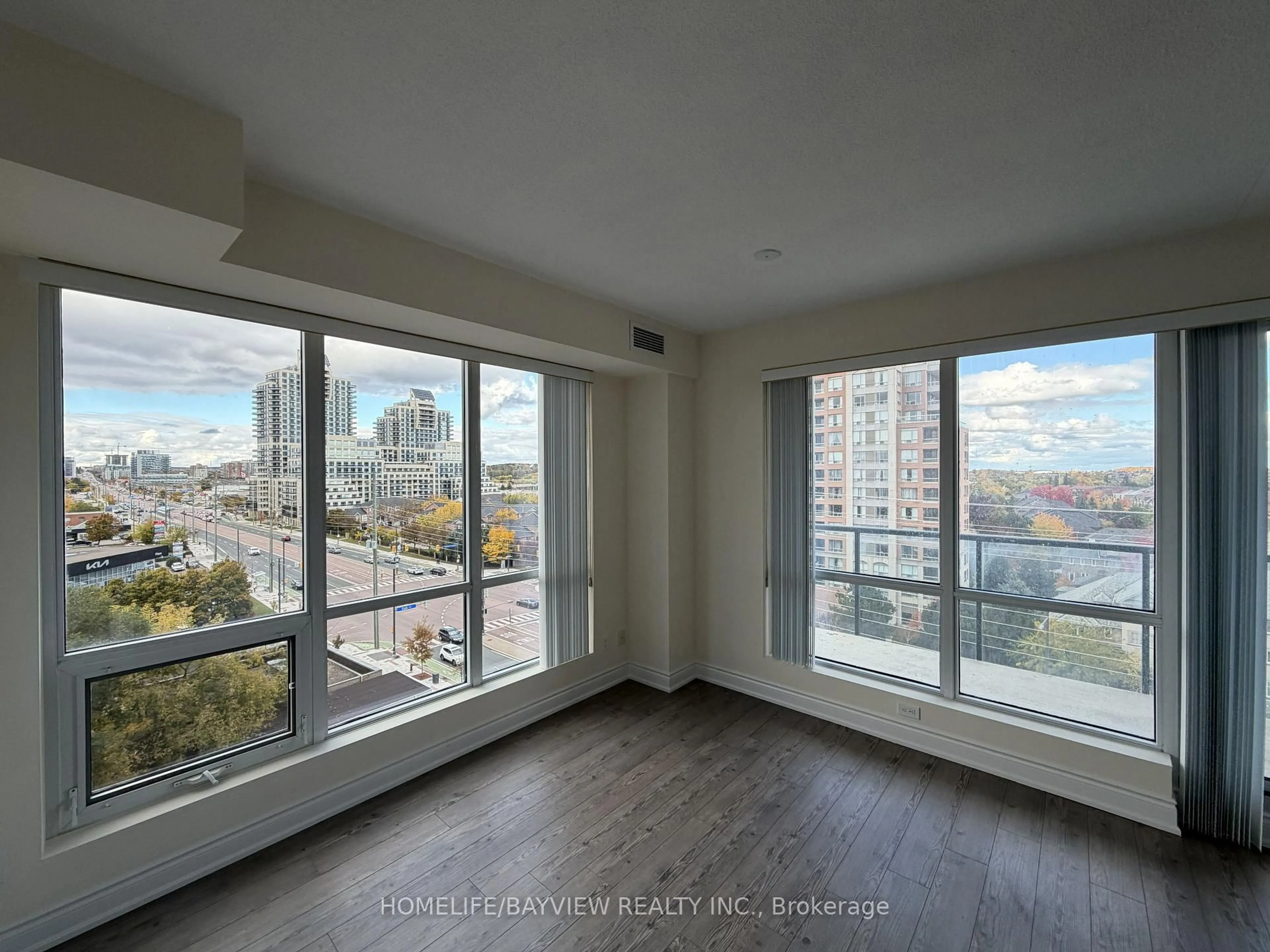 A pic of a room for 9090 Yonge St #805B, Richmond Hill Ontario L4C 0Z1