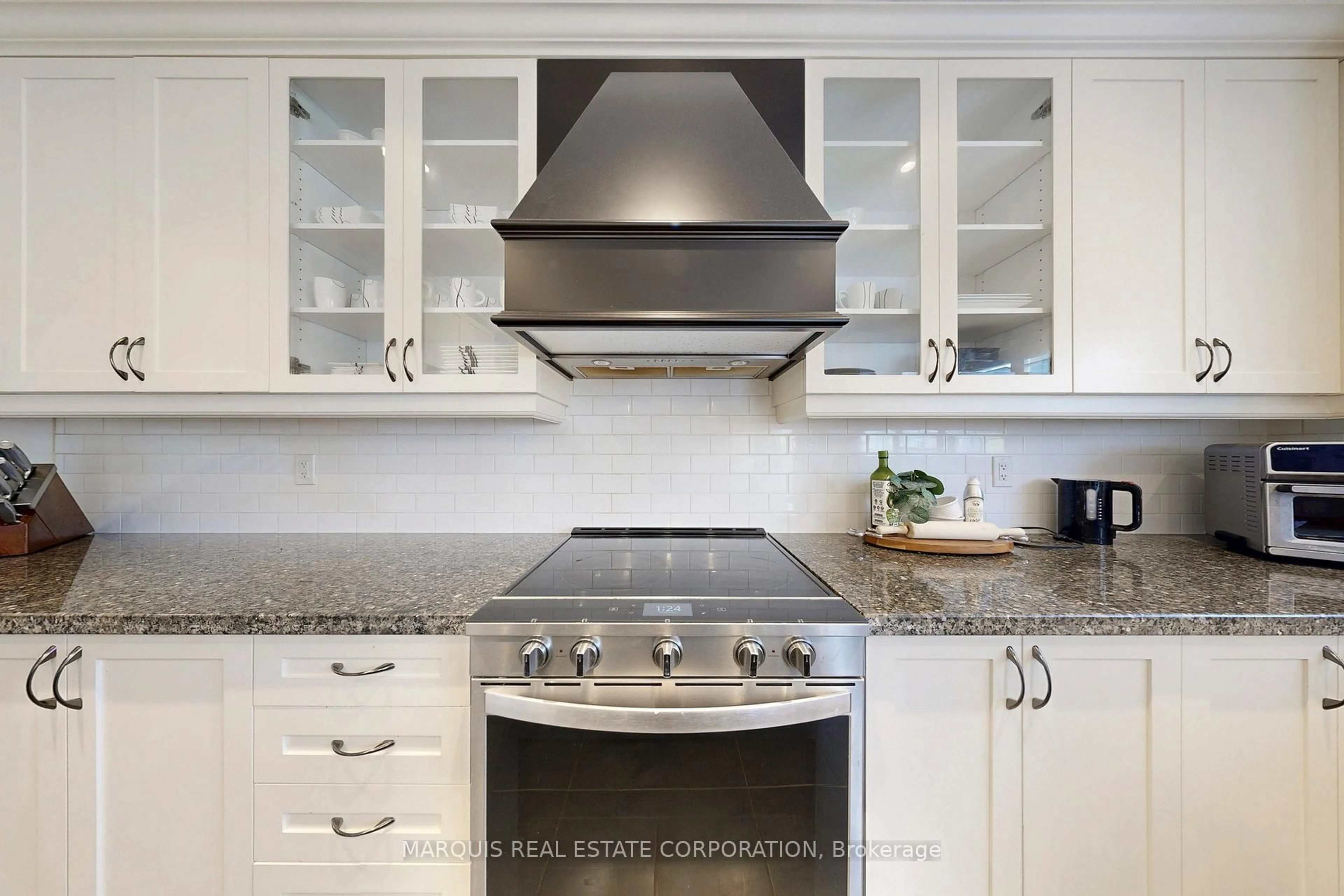 Contemporary kitchen, ceramic/tile floor for 1787 Emberton Way, Innisfil Ontario L9S 0N4