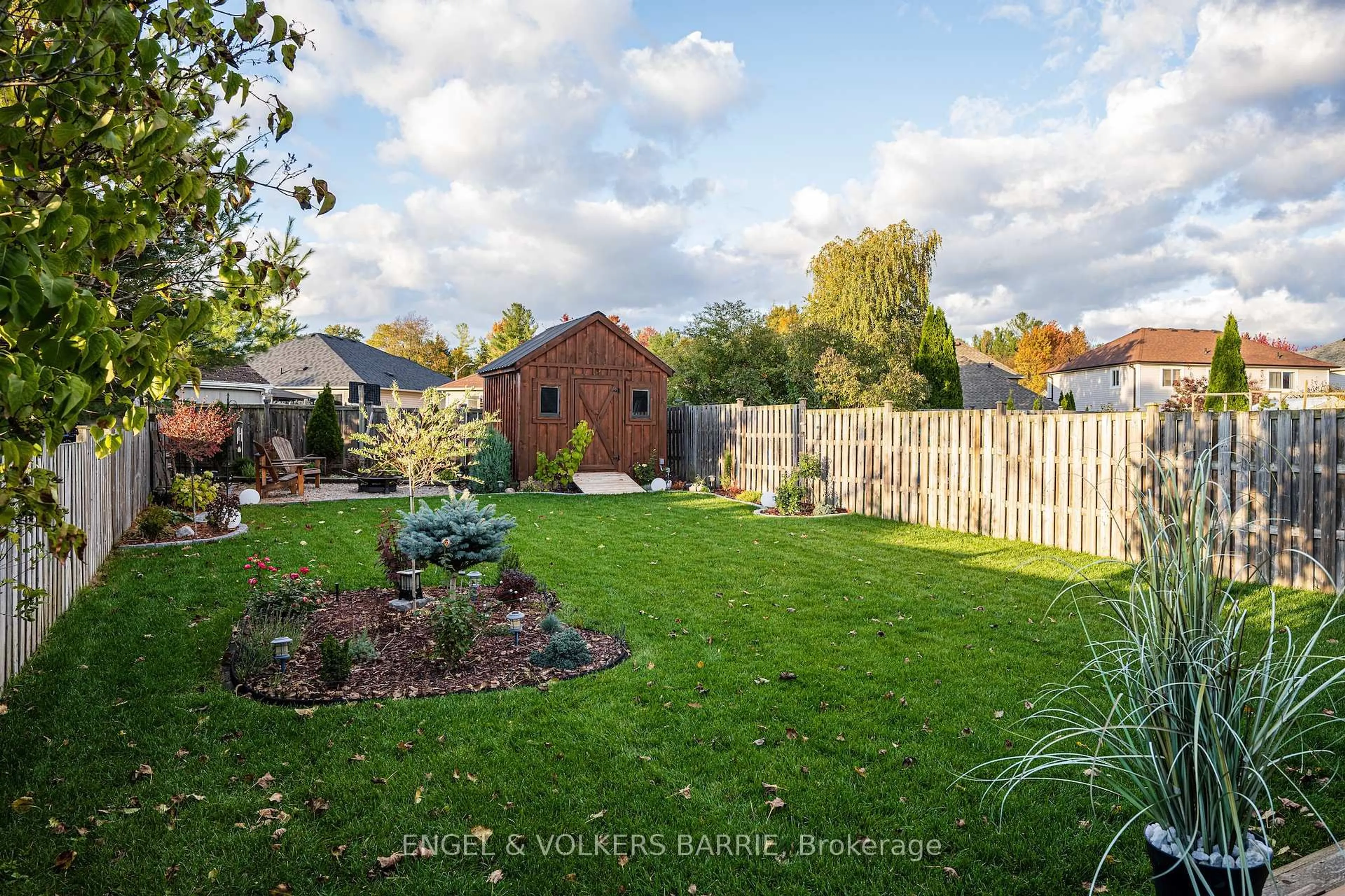 A pic from outside/outdoor area/front of a property/back of a property/a pic from drone, forest/trees view for 12 Truax Cres, Essa Ontario L0M 1B4