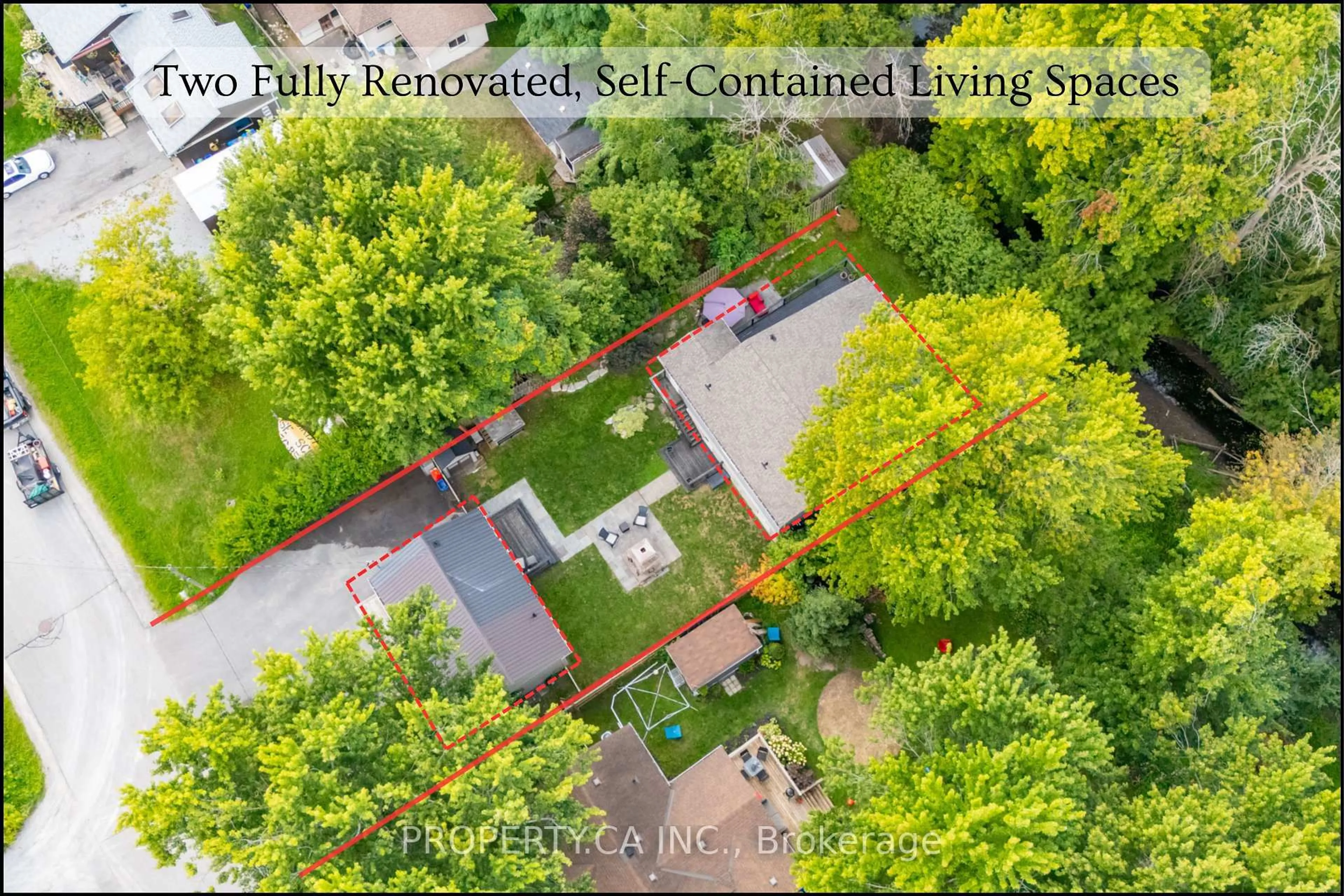 A pic from outside/outdoor area/front of a property/back of a property/a pic from drone, city buildings view from balcony for 176 Pleasant Blvd, Georgina Ontario L4P 2S4