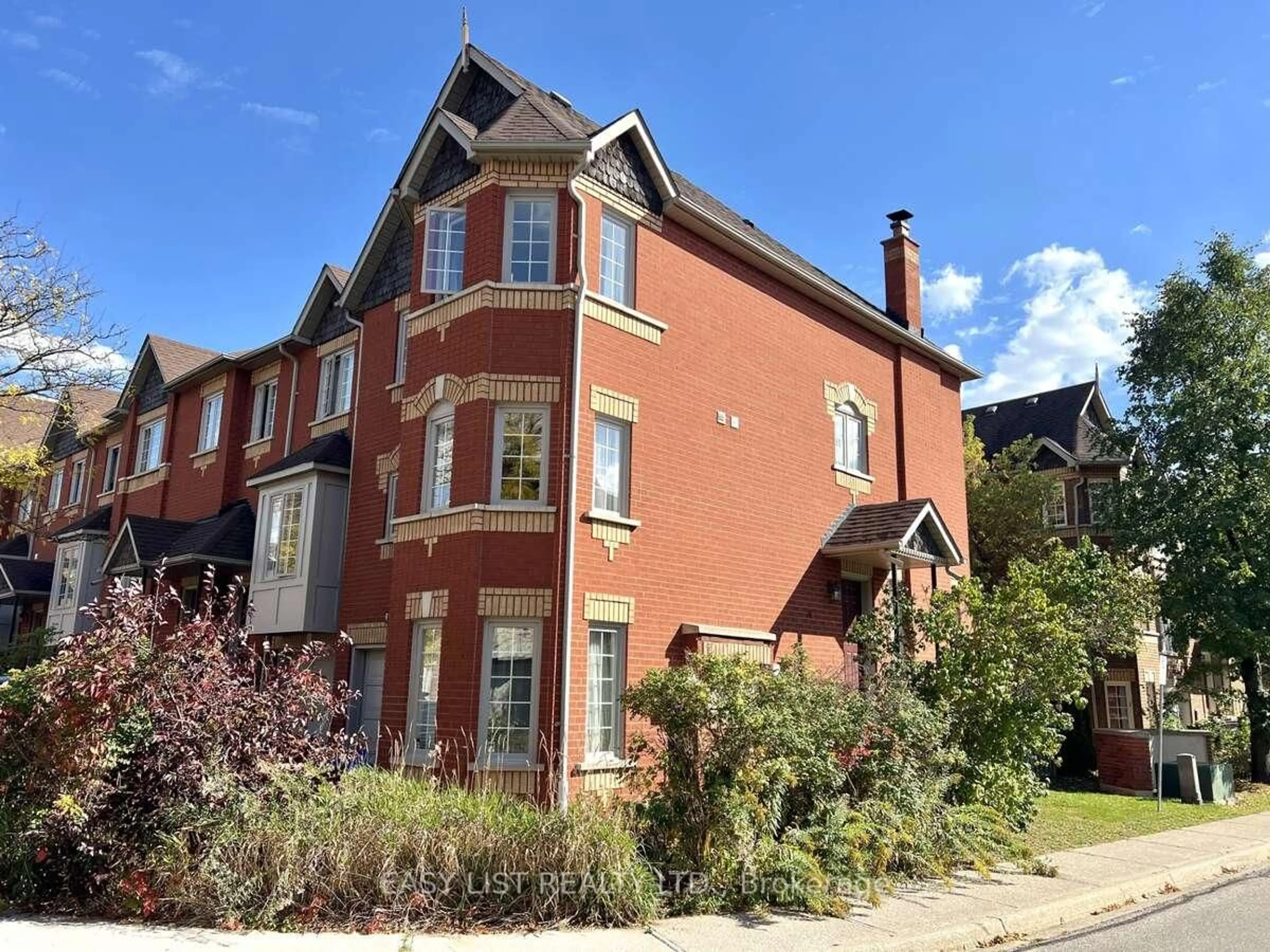Home with brick exterior material, street for 95 Weldrick Rd #74, Richmond Hill Ontario L4C 0H6