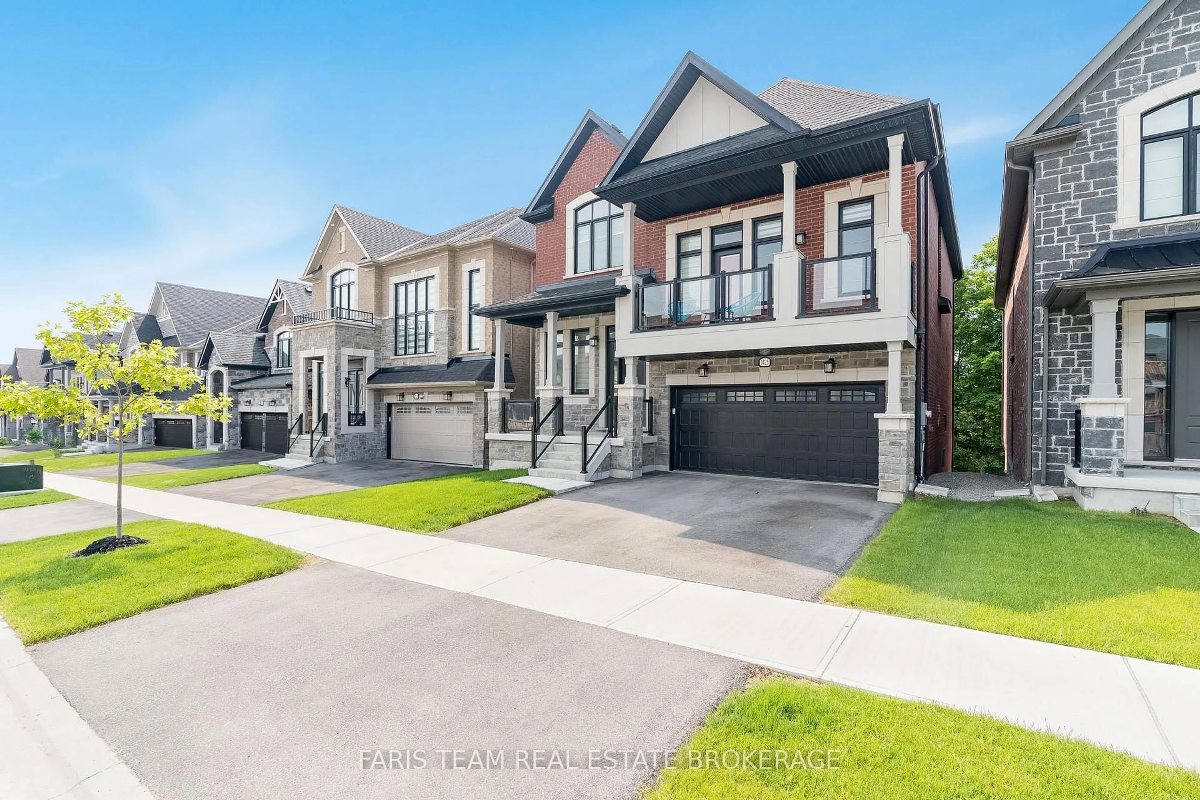 Home with brick exterior material, street for 1425 Blackmore St, Innisfil Ontario L9S 0P2