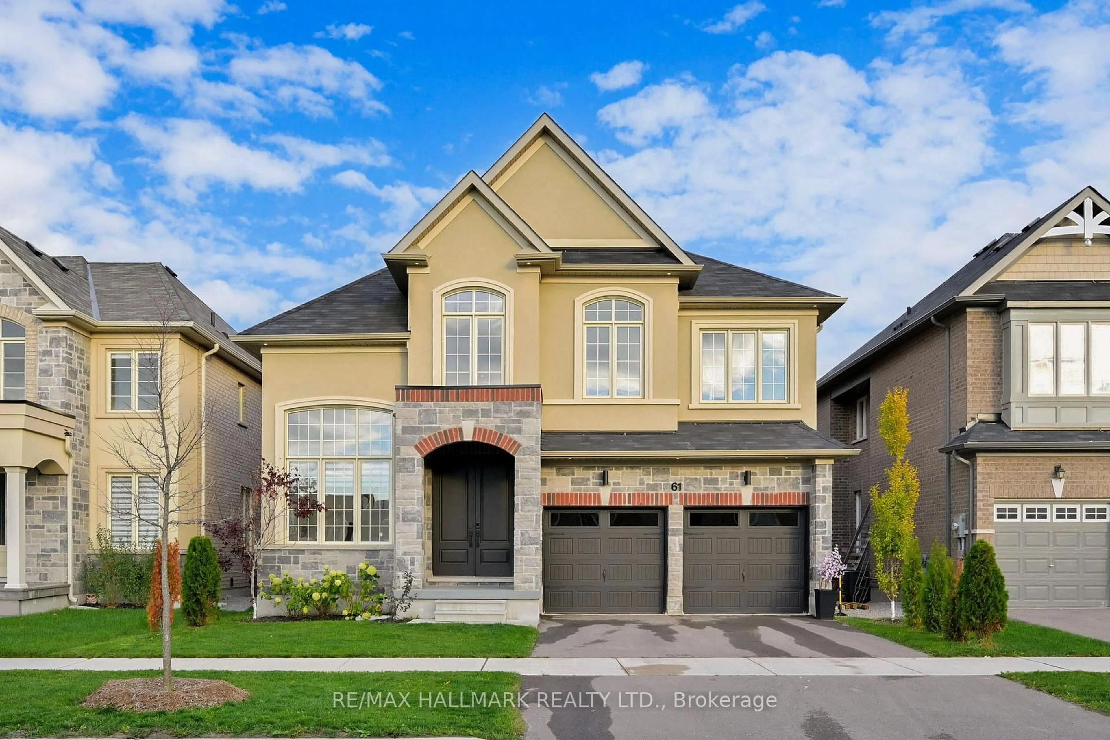 Home with brick exterior material, street for 61 Strathgreen Lane, Georgina Ontario L4P 0J3