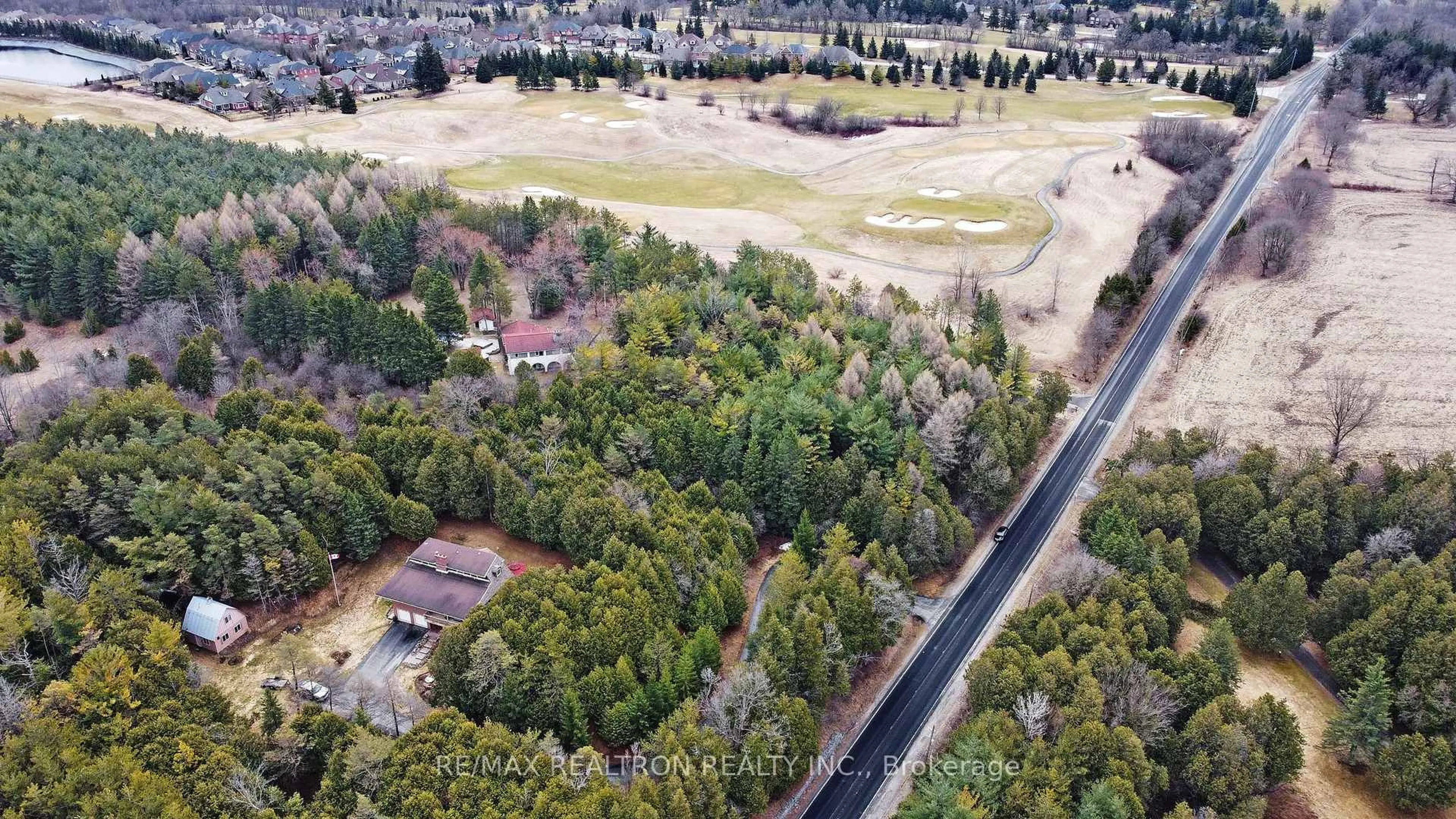 A pic from outside/outdoor area/front of a property/back of a property/a pic from drone, forest/trees view for 14401 Warden Ave, Whitchurch-Stouffville Ontario L4A 7X5