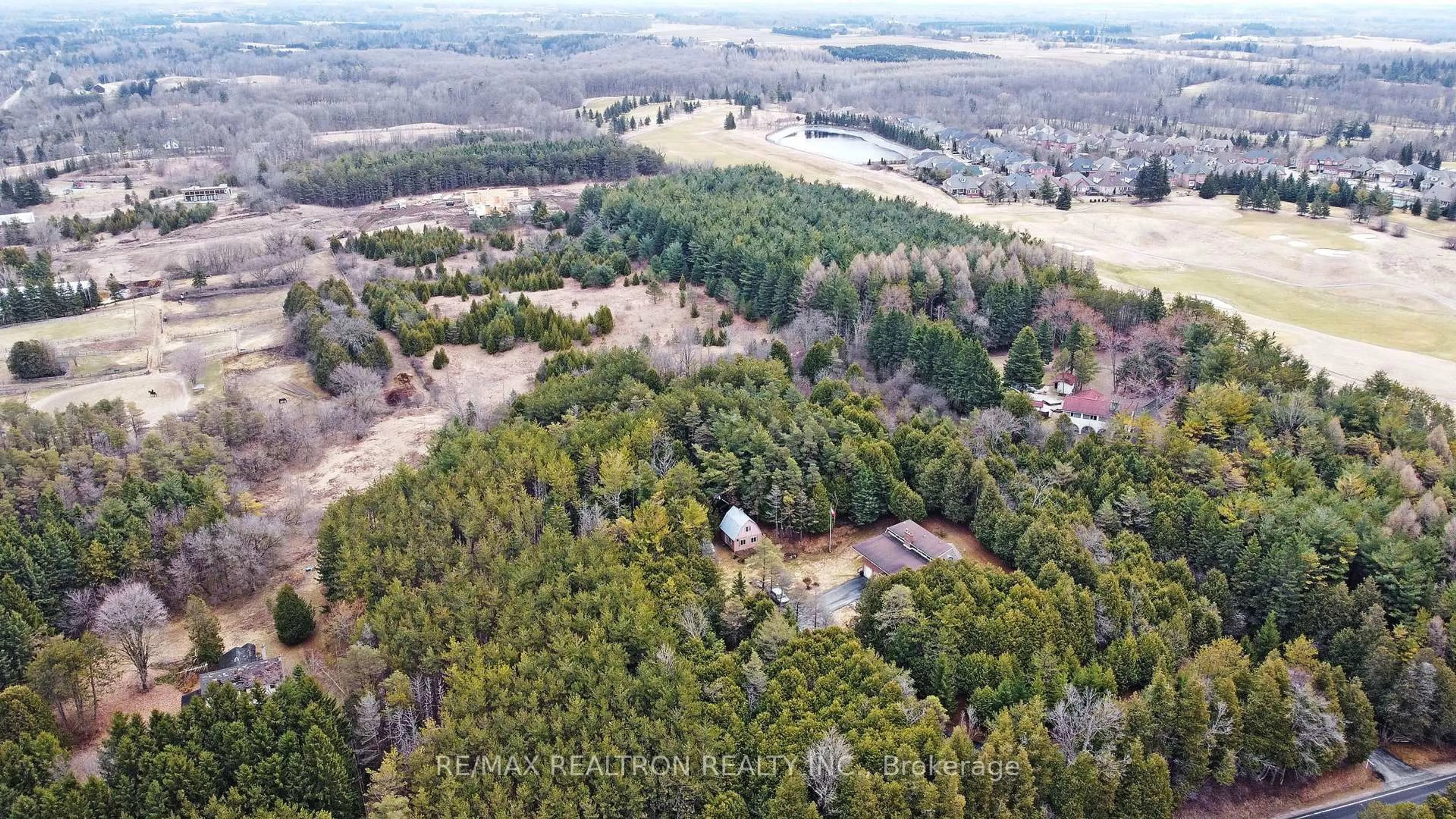 A pic from outside/outdoor area/front of a property/back of a property/a pic from drone, forest/trees view for 14401 Warden Ave, Whitchurch-Stouffville Ontario L4A 7X5
