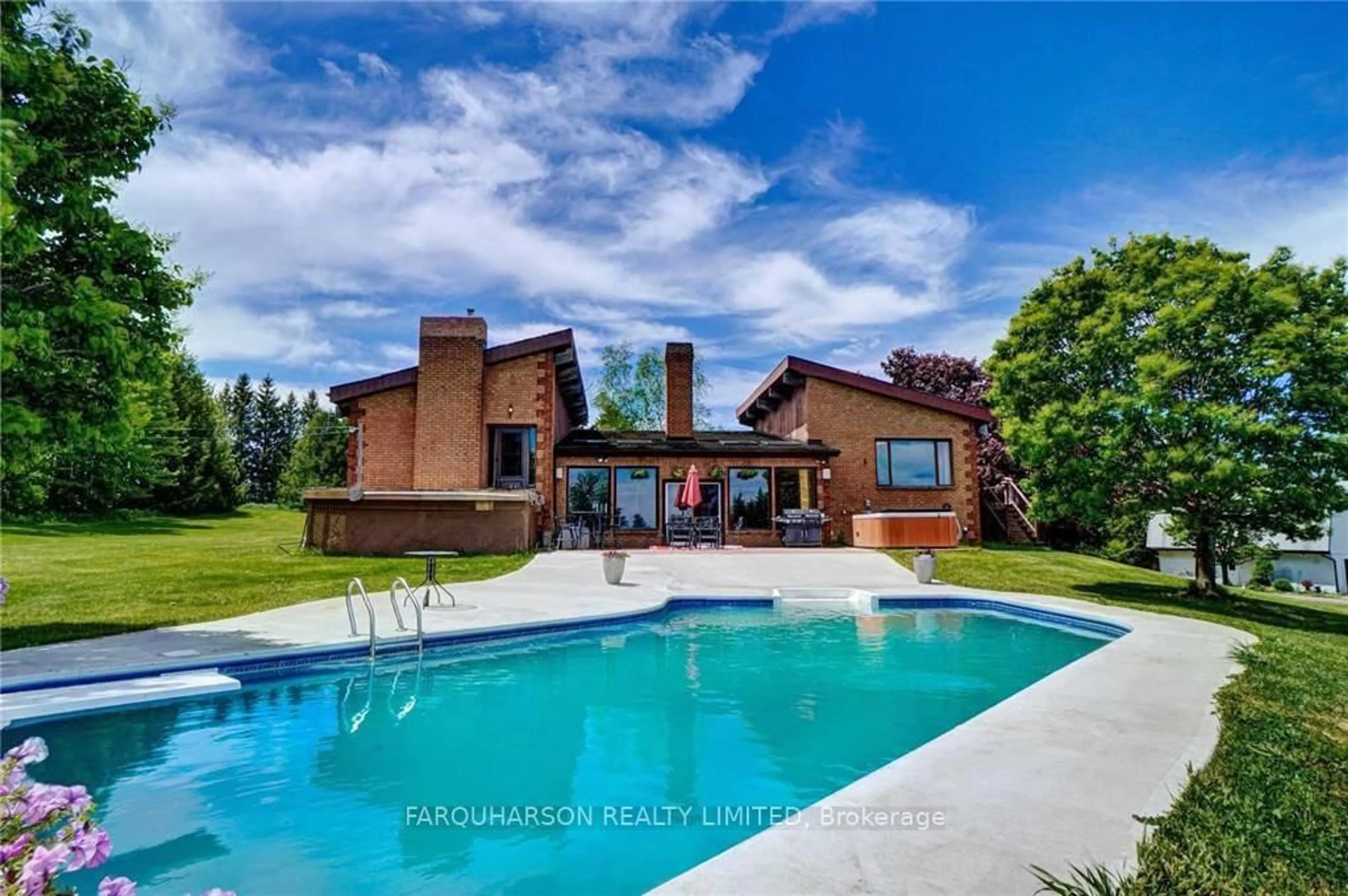 Pool for 729 Fowlers Rd, Uxbridge Ontario L0C 1C0