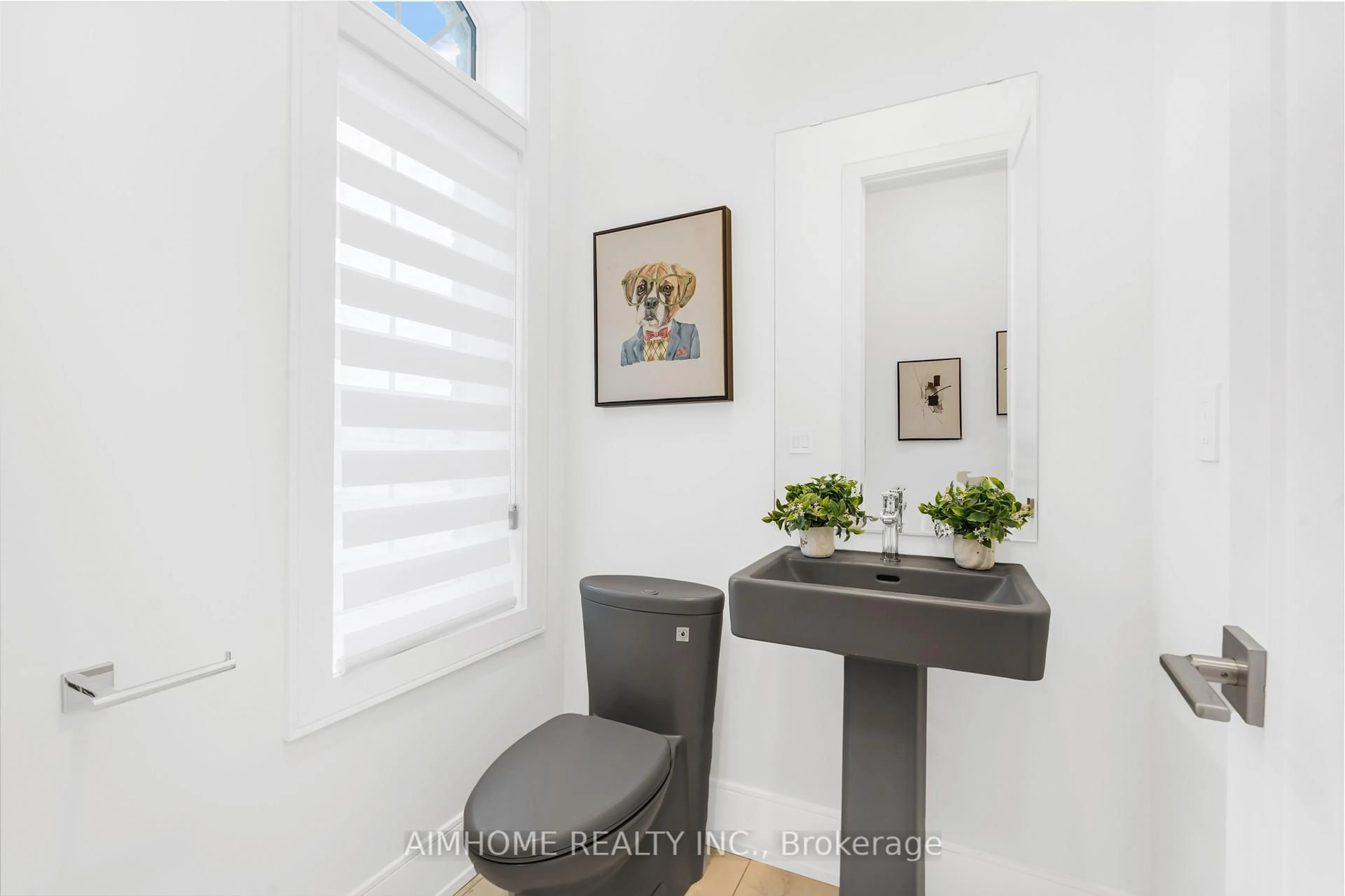 Contemporary bathroom, ceramic/tile floor for 27 William Logan Dr, Richmond Hill Ontario L4E 1K3