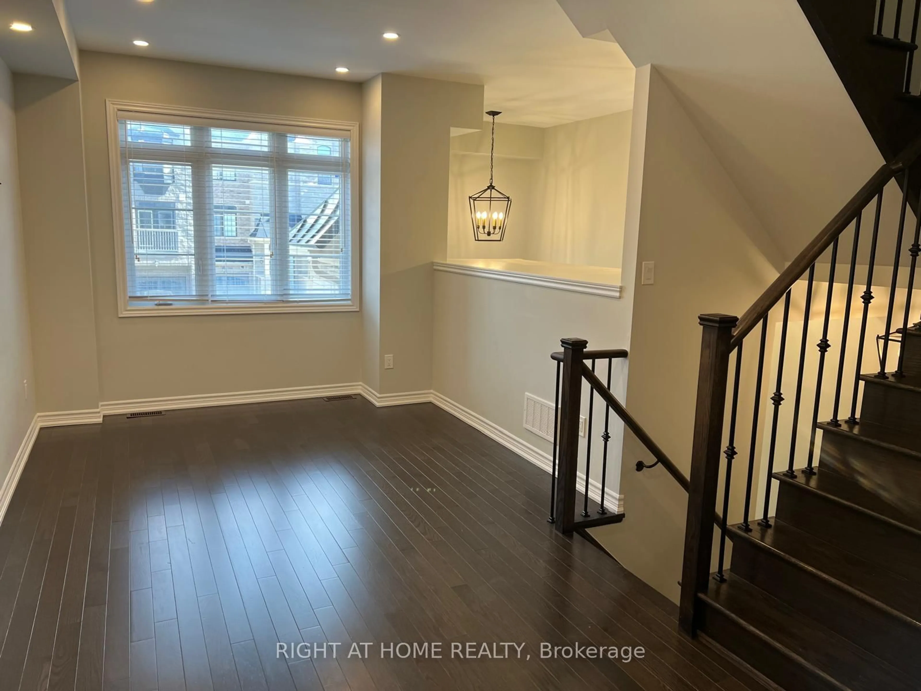 Unknown for 26 Sunset Terr, Vaughan Ontario L6H 4S3