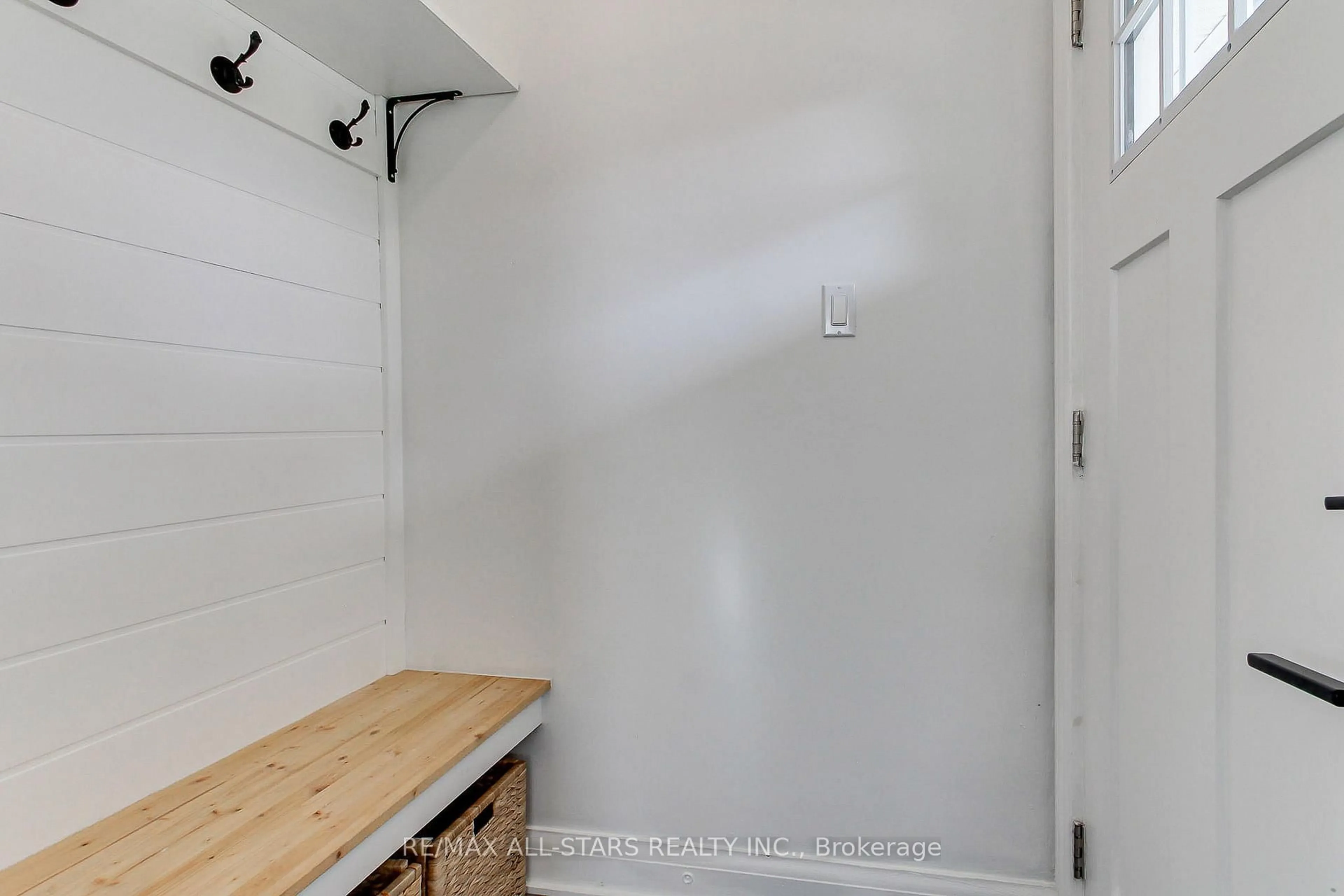 Storage room or clothes room or walk-in closet for 104 Marietta St, Uxbridge Ontario L9P 1J5
