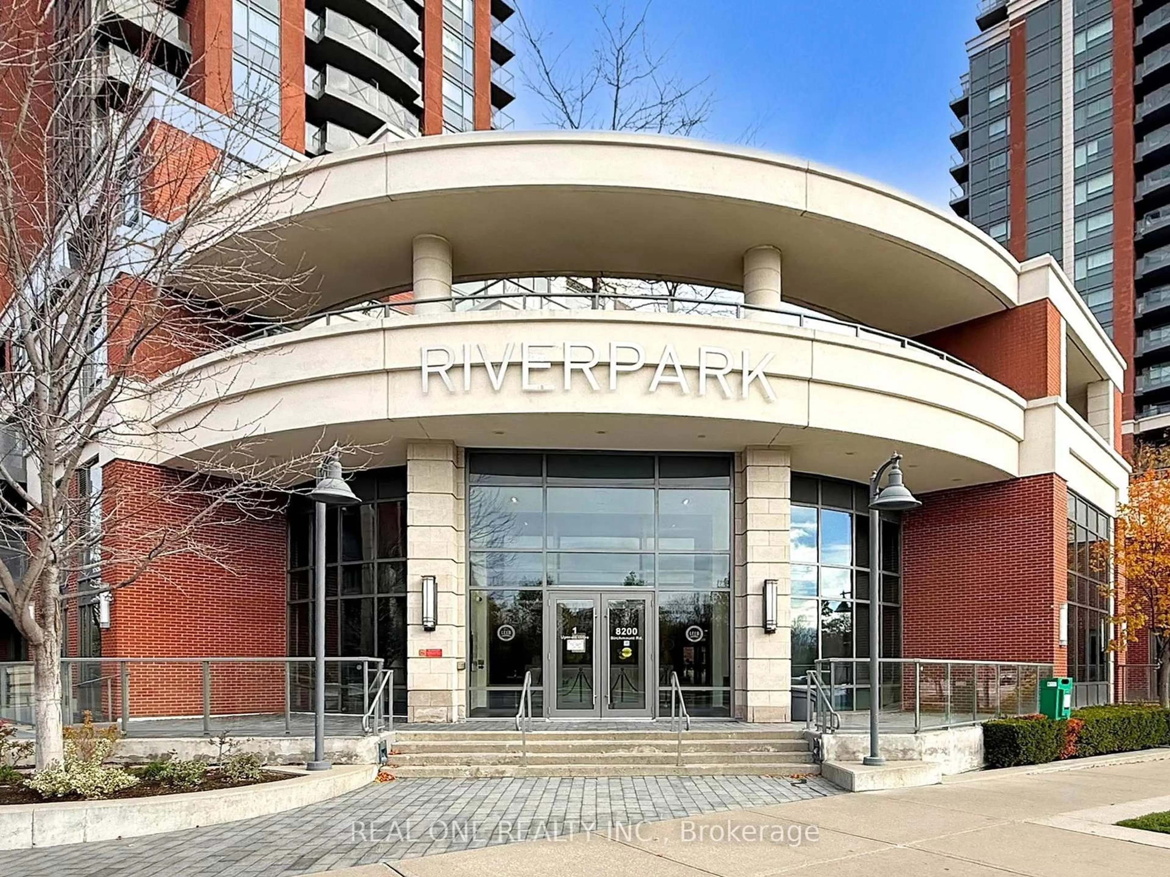 Indoor foyer for 1 Uptown Dr ##306, Markham Ontario L3R 5C1