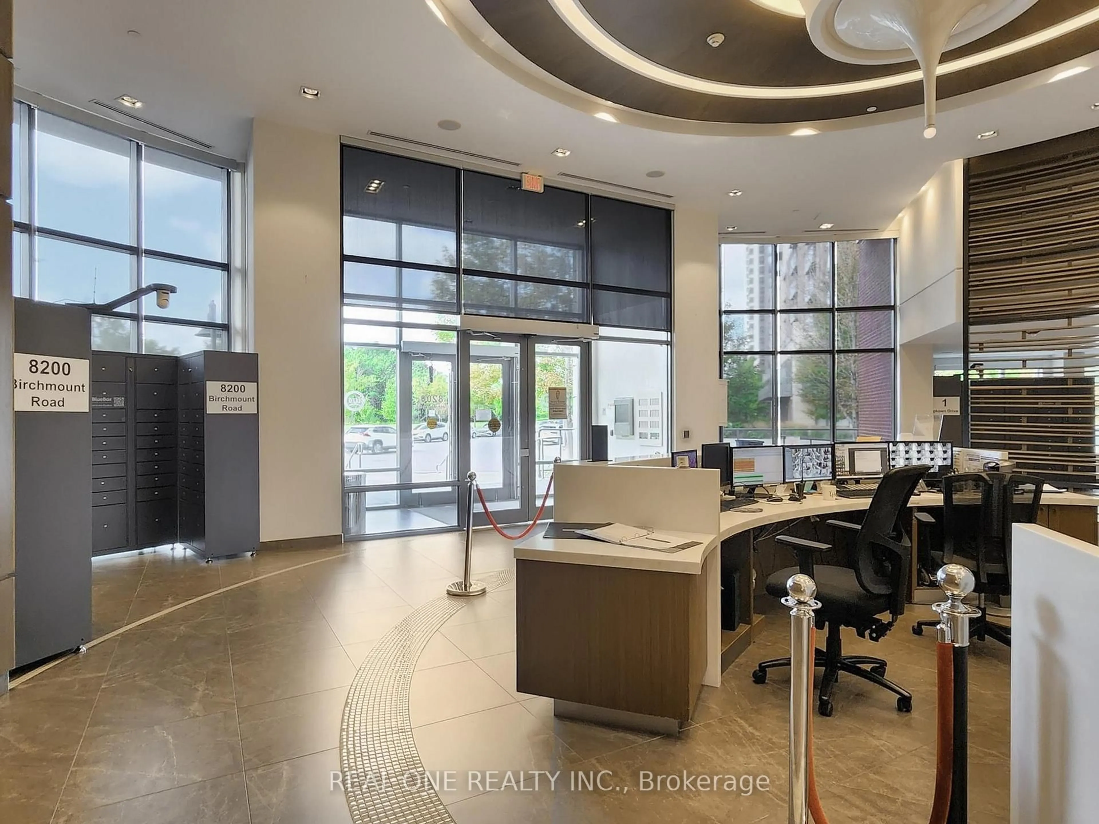 Indoor foyer for 1 Uptown Dr ##306, Markham Ontario L3R 5C1