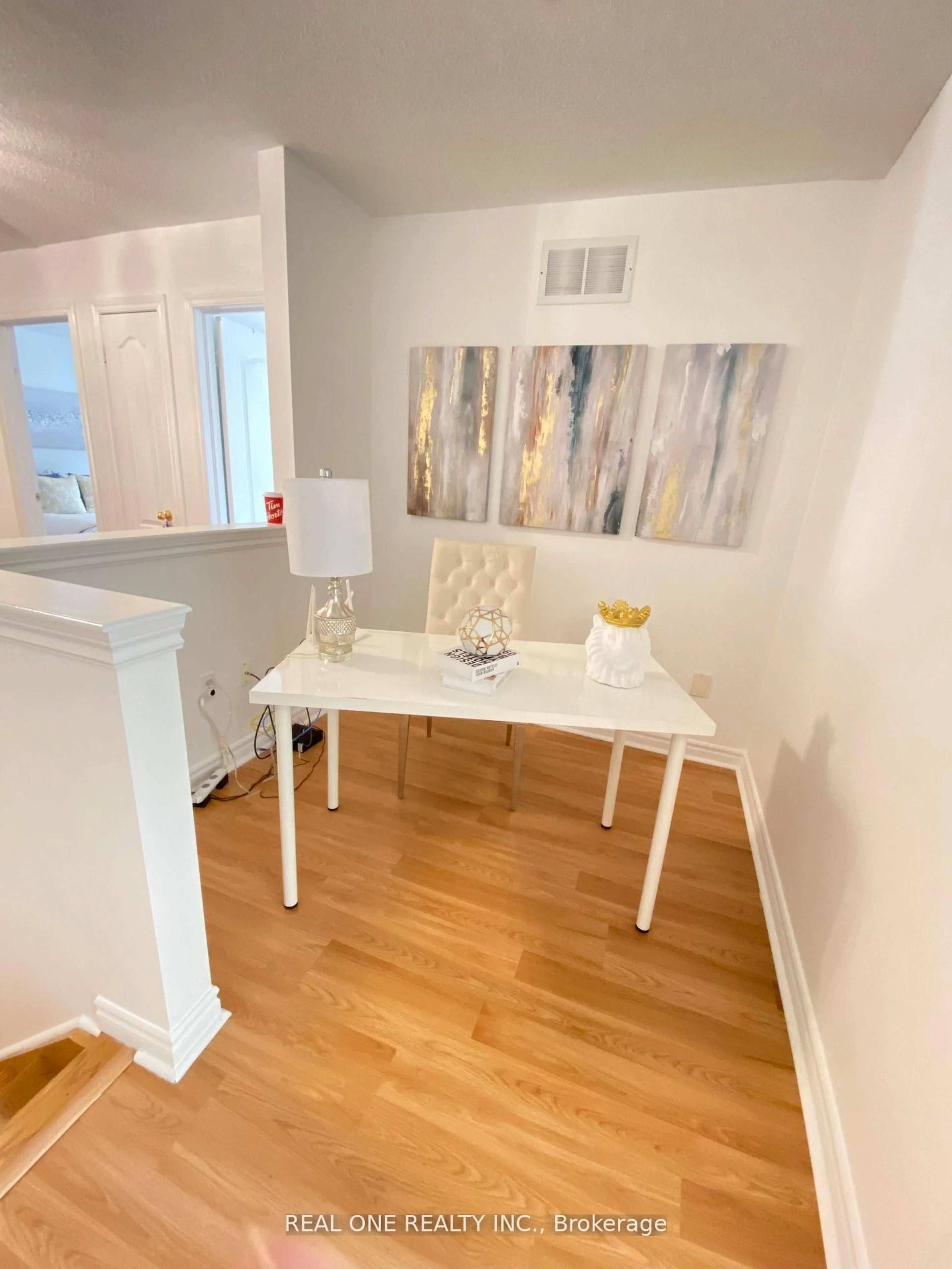 A pic of a room for 72 Weatherill Rd, Markham Ontario L6C 2P5