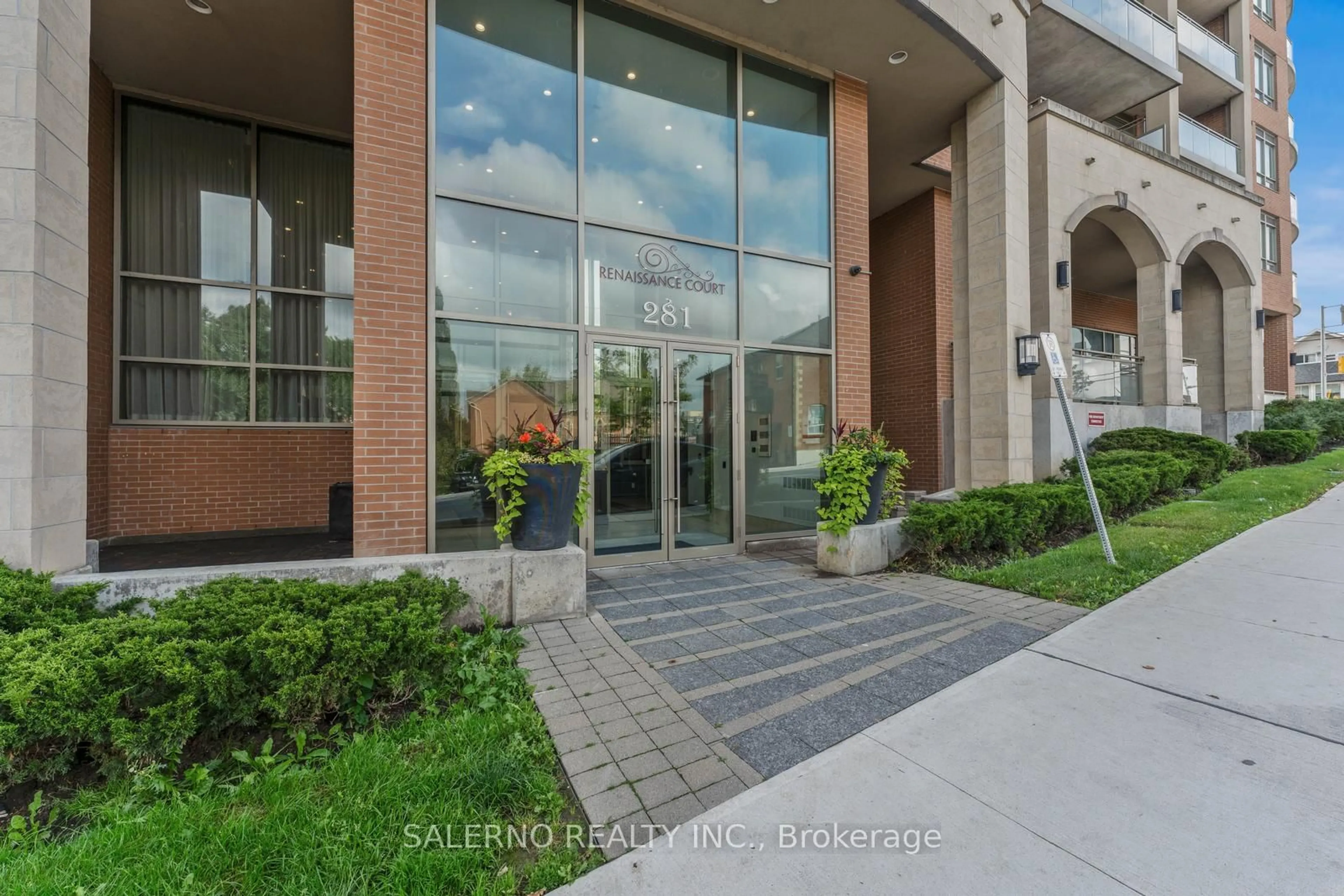 Indoor foyer for 281 Woodbridge Ave #237, Vaughan Ontario L4L 0C6