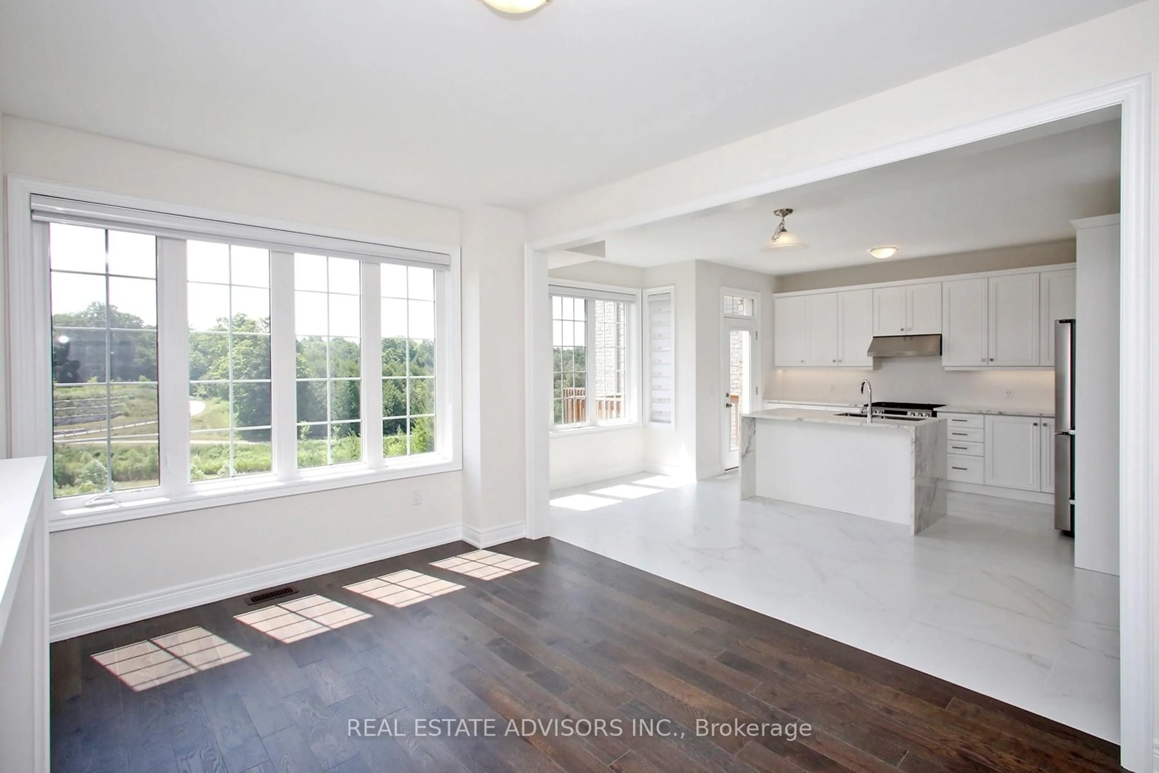 Open concept kitchen, unknown for 289 Ben Sinclair Ave, East Gwillimbury Ontario L9N 0Z1