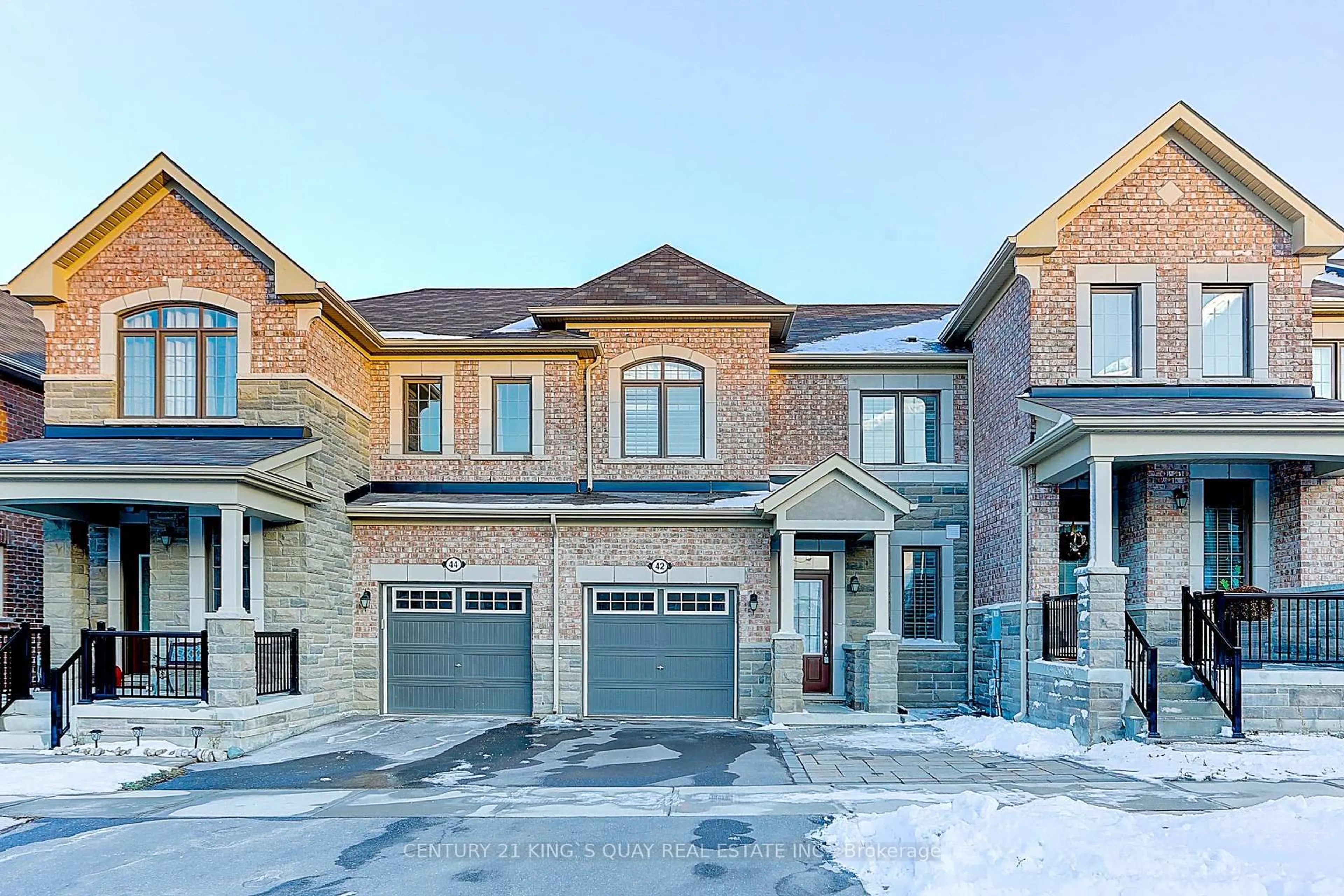 Home with brick exterior material, street for 42 Hartney Dr, Richmond Hill Ontario L4S 0J8
