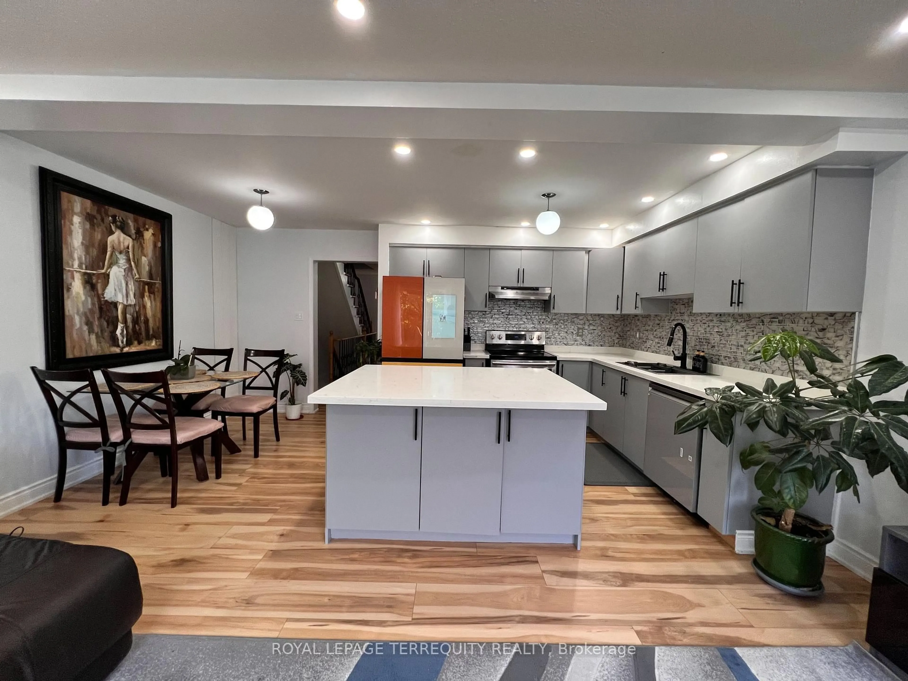 Open concept kitchen, unknown for 115 Guinevere Rd, Markham Ontario L3S 4R8