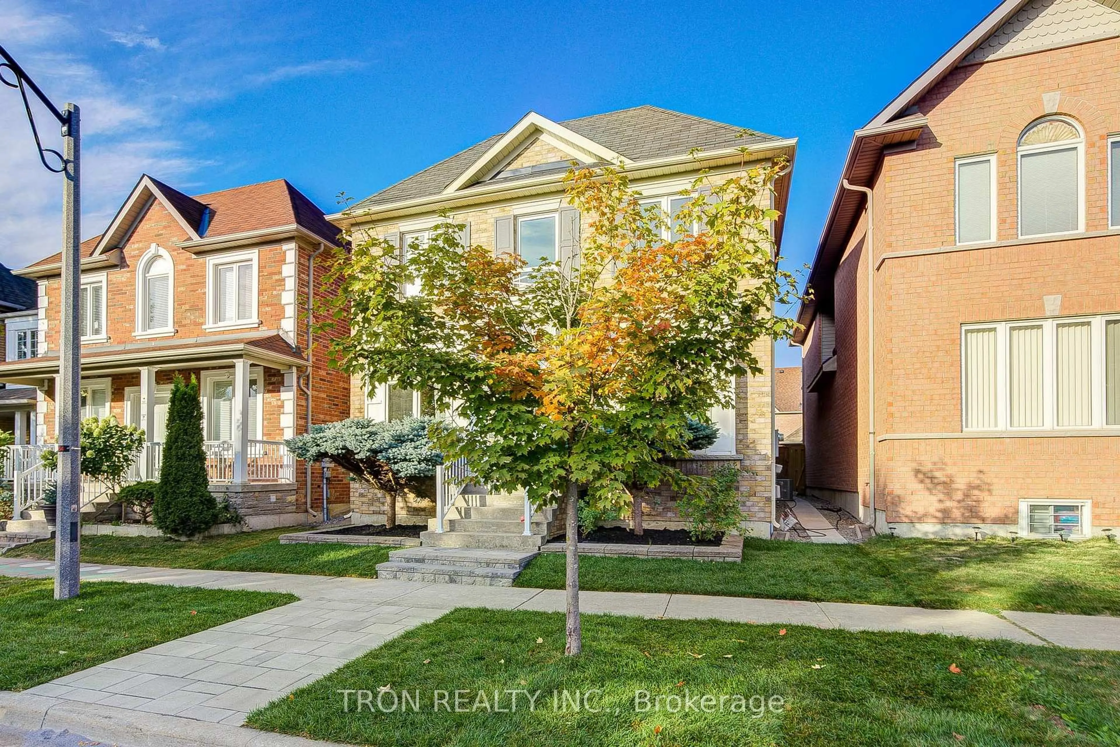 Home with brick exterior material, street for 454 The Bridle Walk, Markham Ontario L6C 2Y3