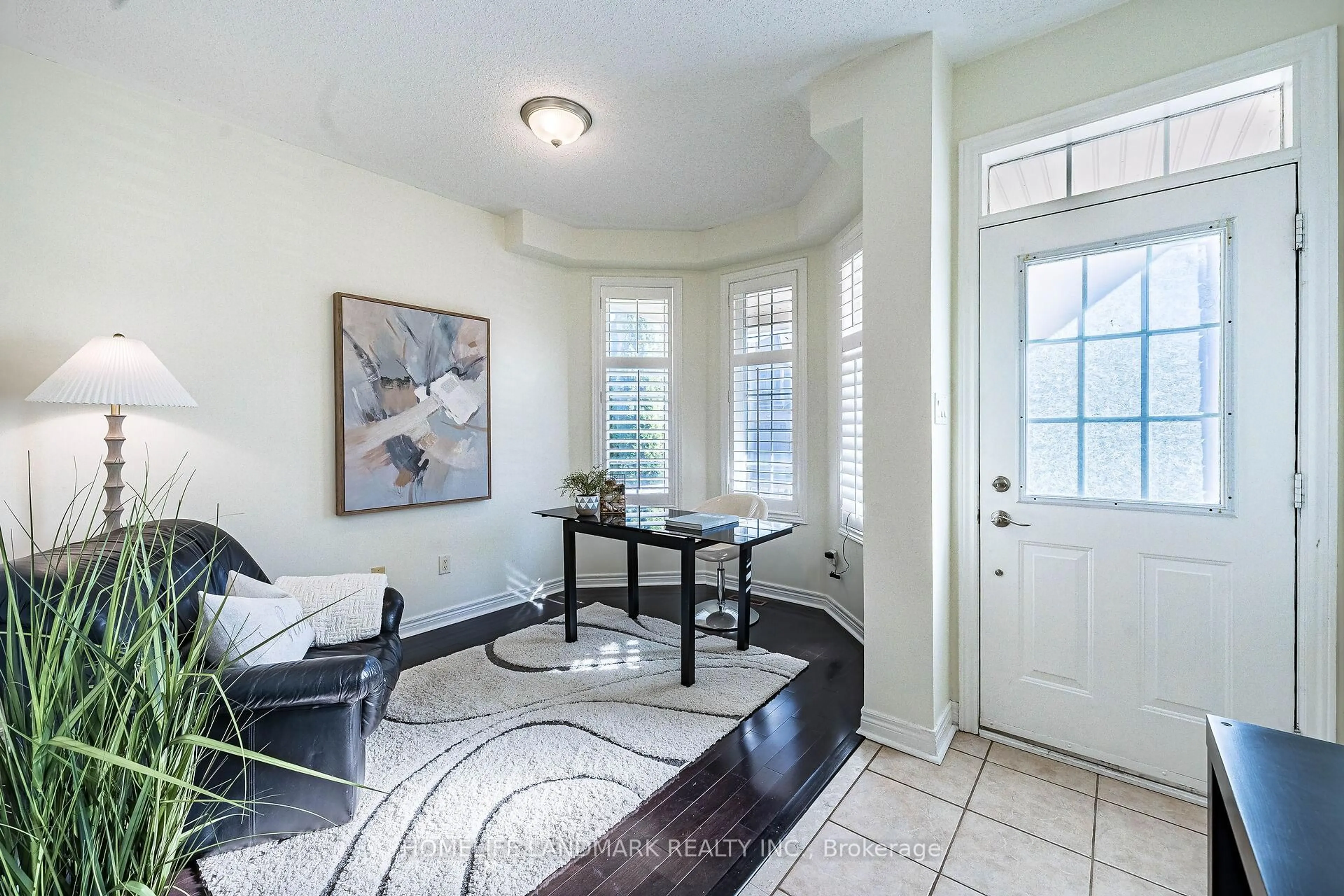 Indoor entryway for 78 Longwood Ave, Richmond Hill Ontario L4E 4A6
