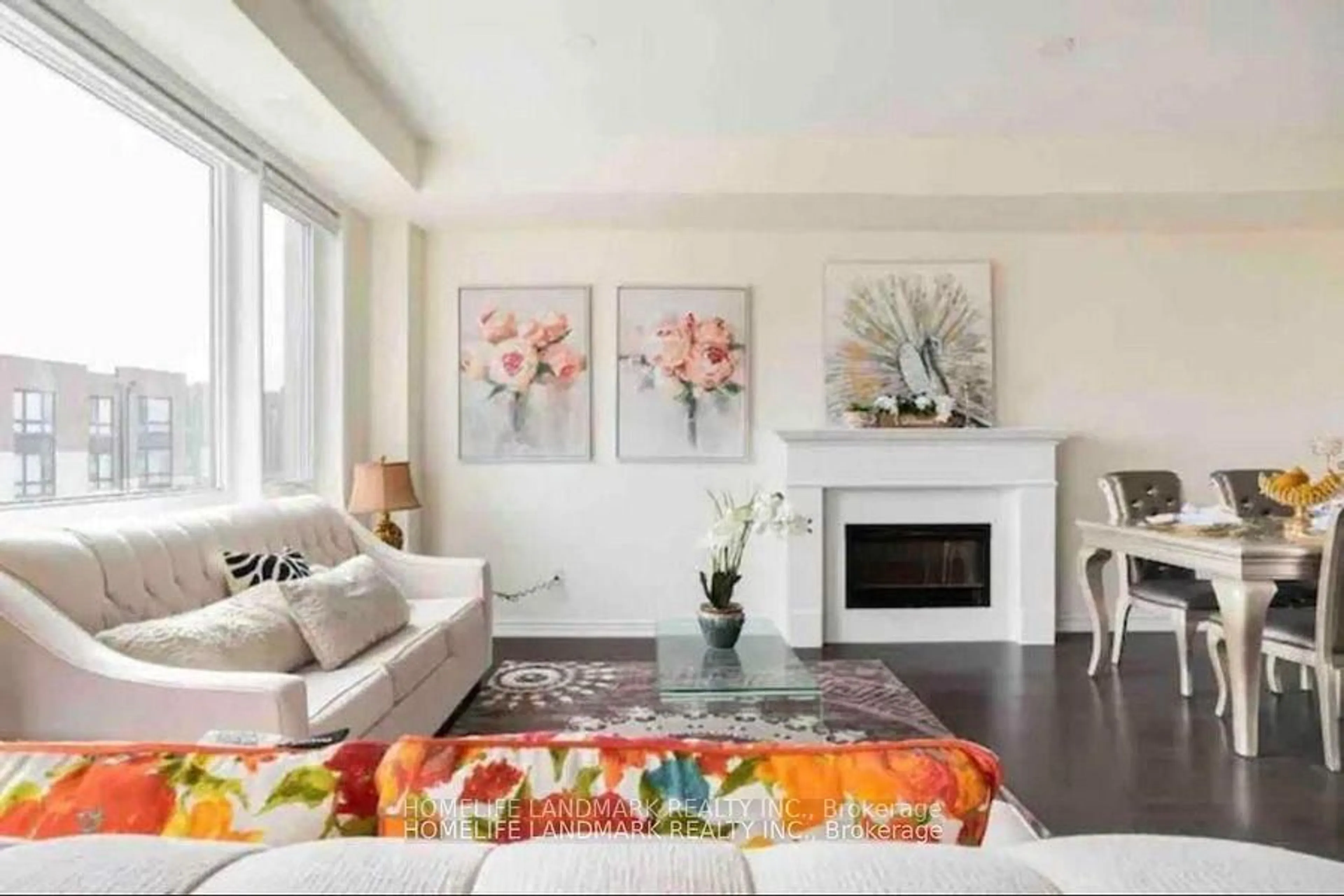 Living room with furniture, unknown for 22 Lord Melborne St, Markham Ontario L6C 0Z5