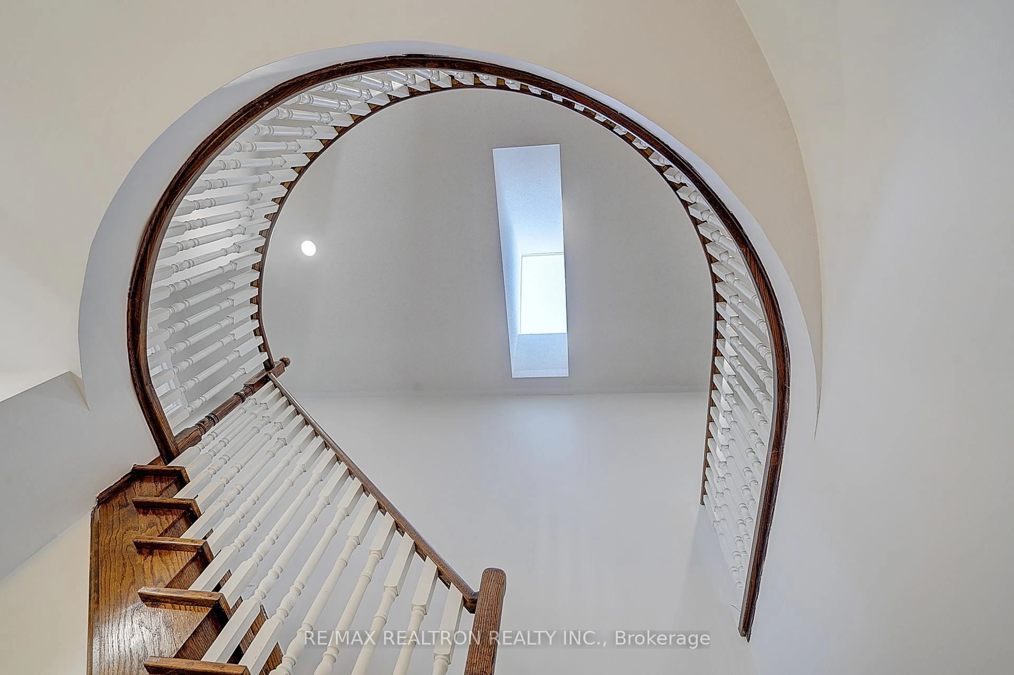 Stairs for 238 Frank Endean Rd, Richmond Hill Ontario L4S 2C4