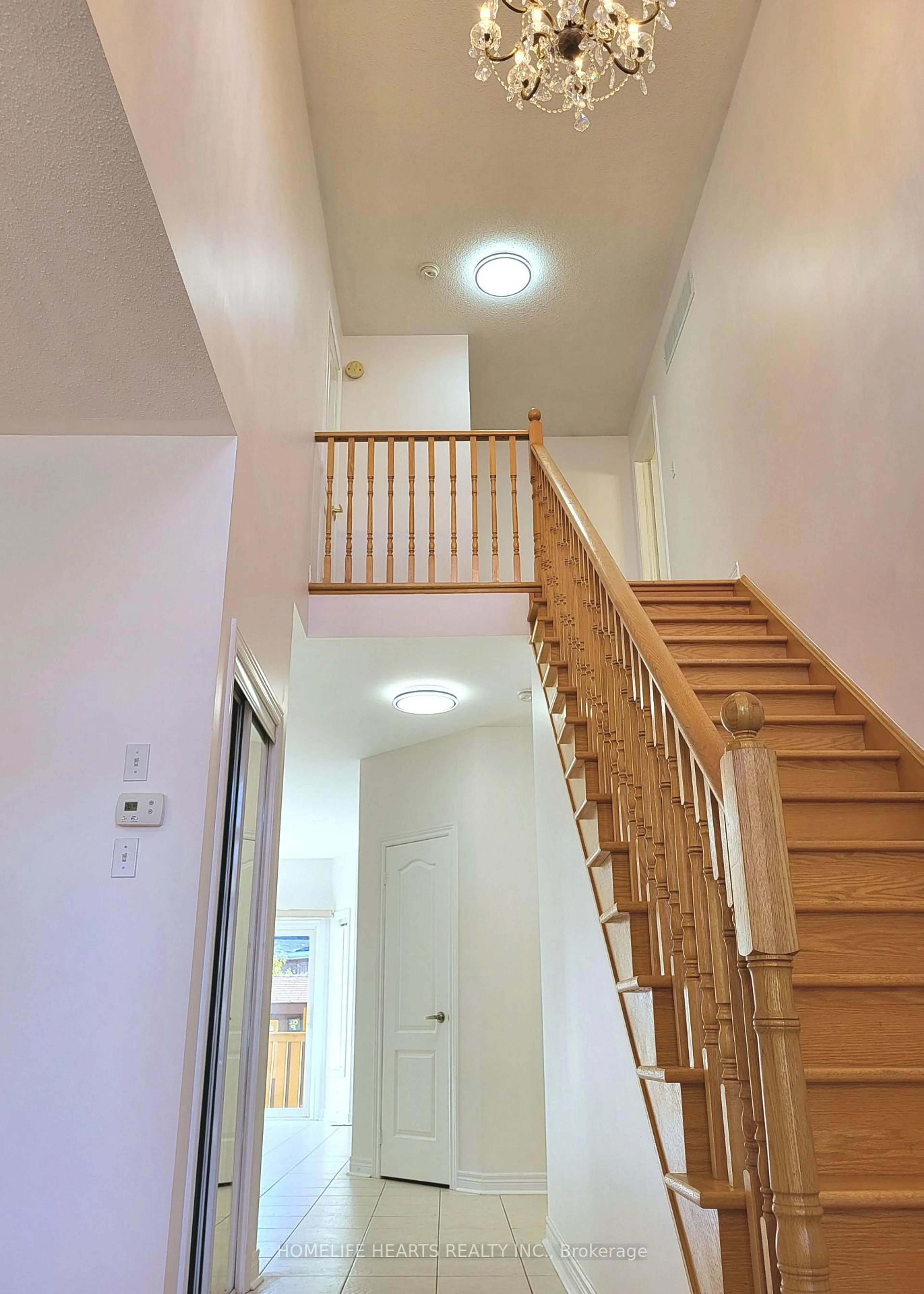 Stairs for 15 Cattail Dr, Vaughan Ontario L4H 2K9