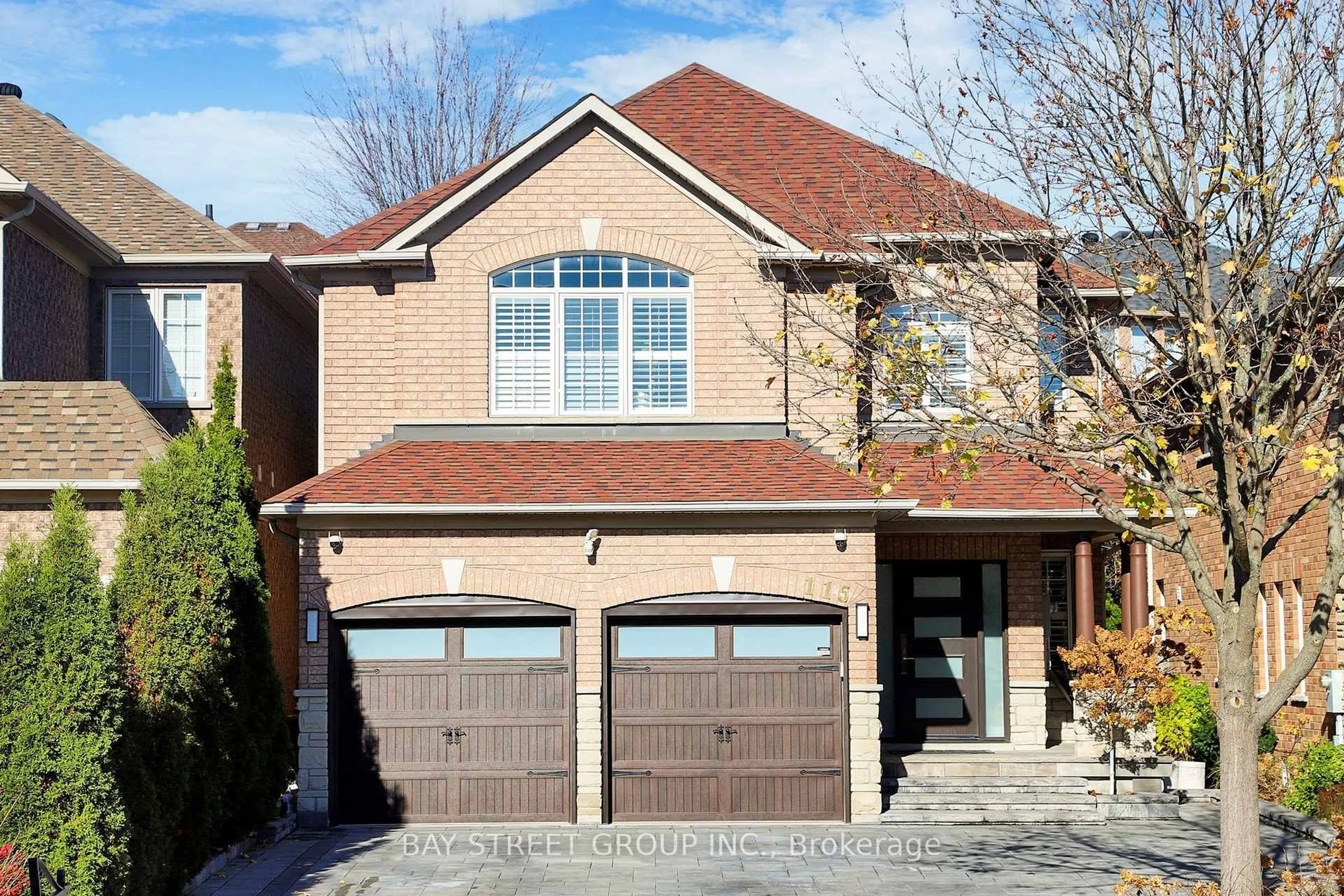Home with brick exterior material, street for 115 COLESBROOK Rd, Richmond Hill Ontario L4S 2G3