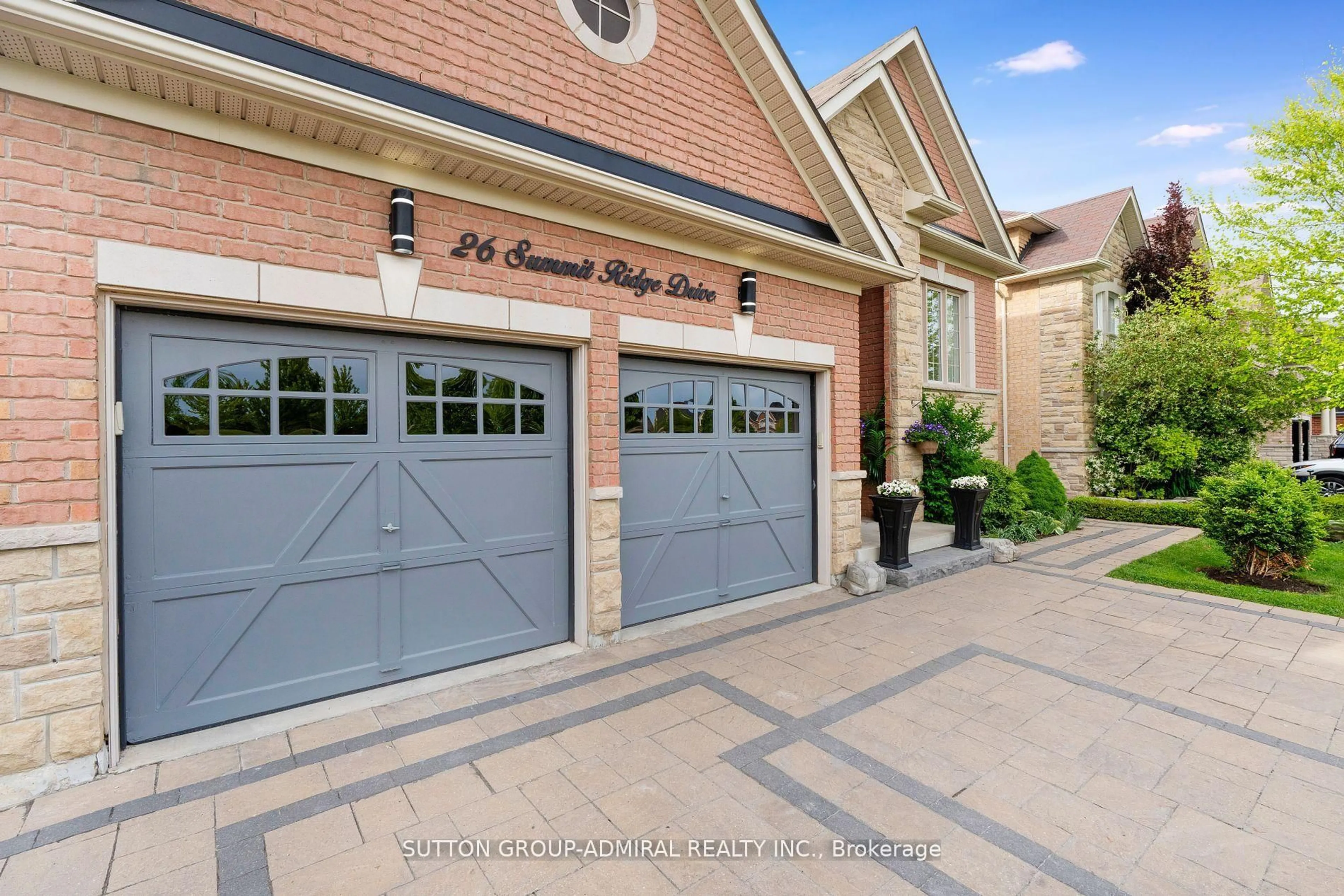 Home with brick exterior material, street for 26 Summit Ridge Dr, King Ontario L0G 1T0