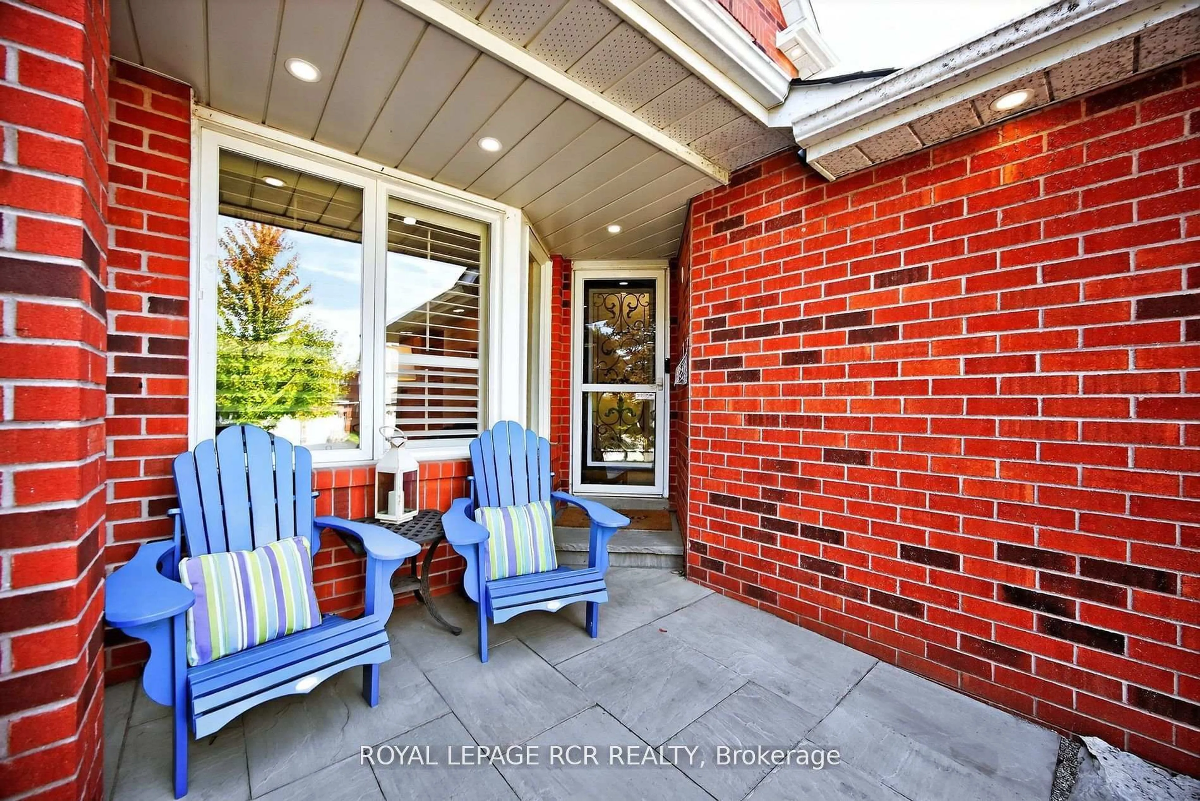 Home with brick exterior material, street for 165 Bonny Meadows Dr, Aurora Ontario L4G 6N1