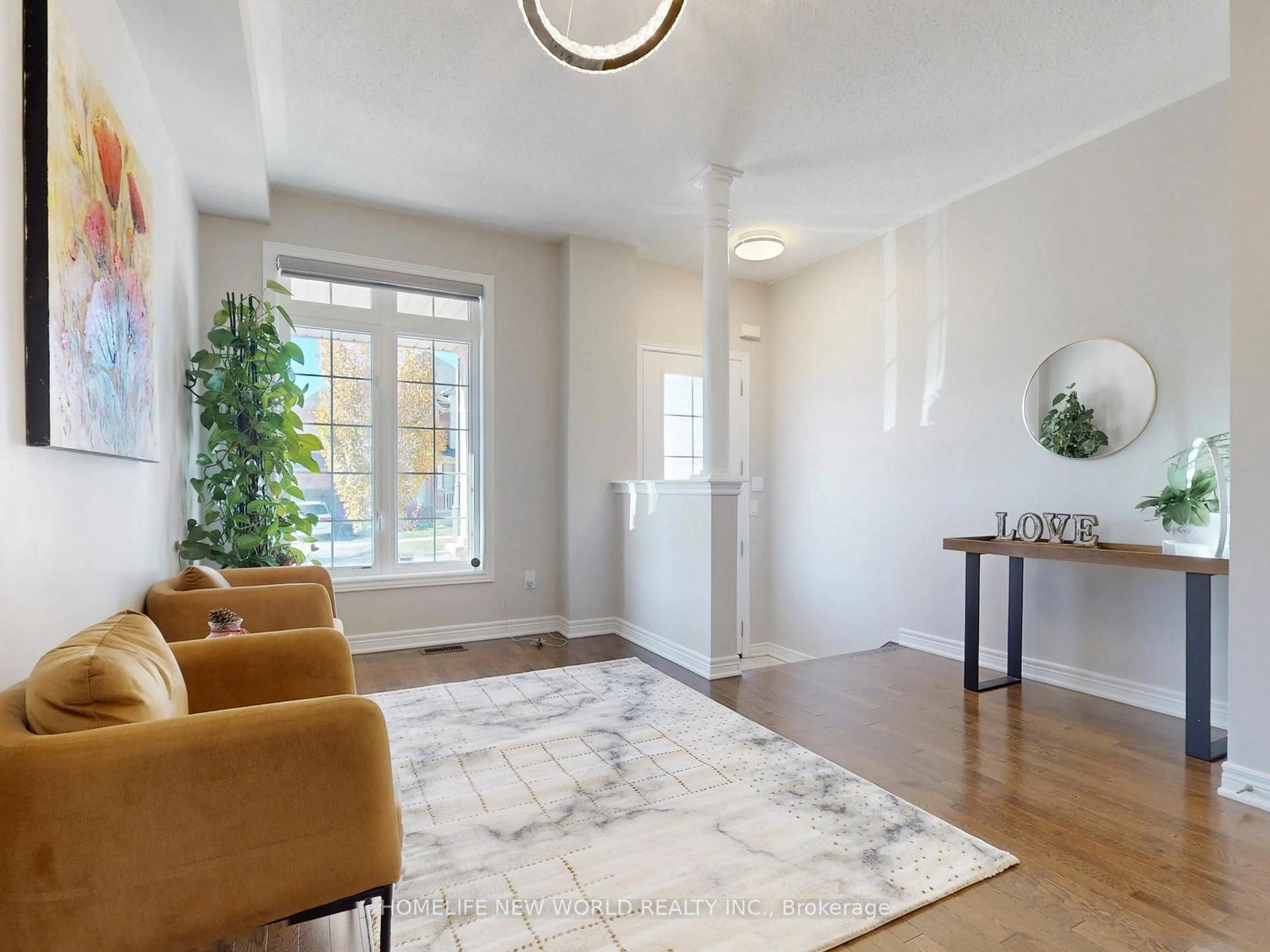 Indoor entryway for 35 Harbord St, Markham Ontario L6C 0X1