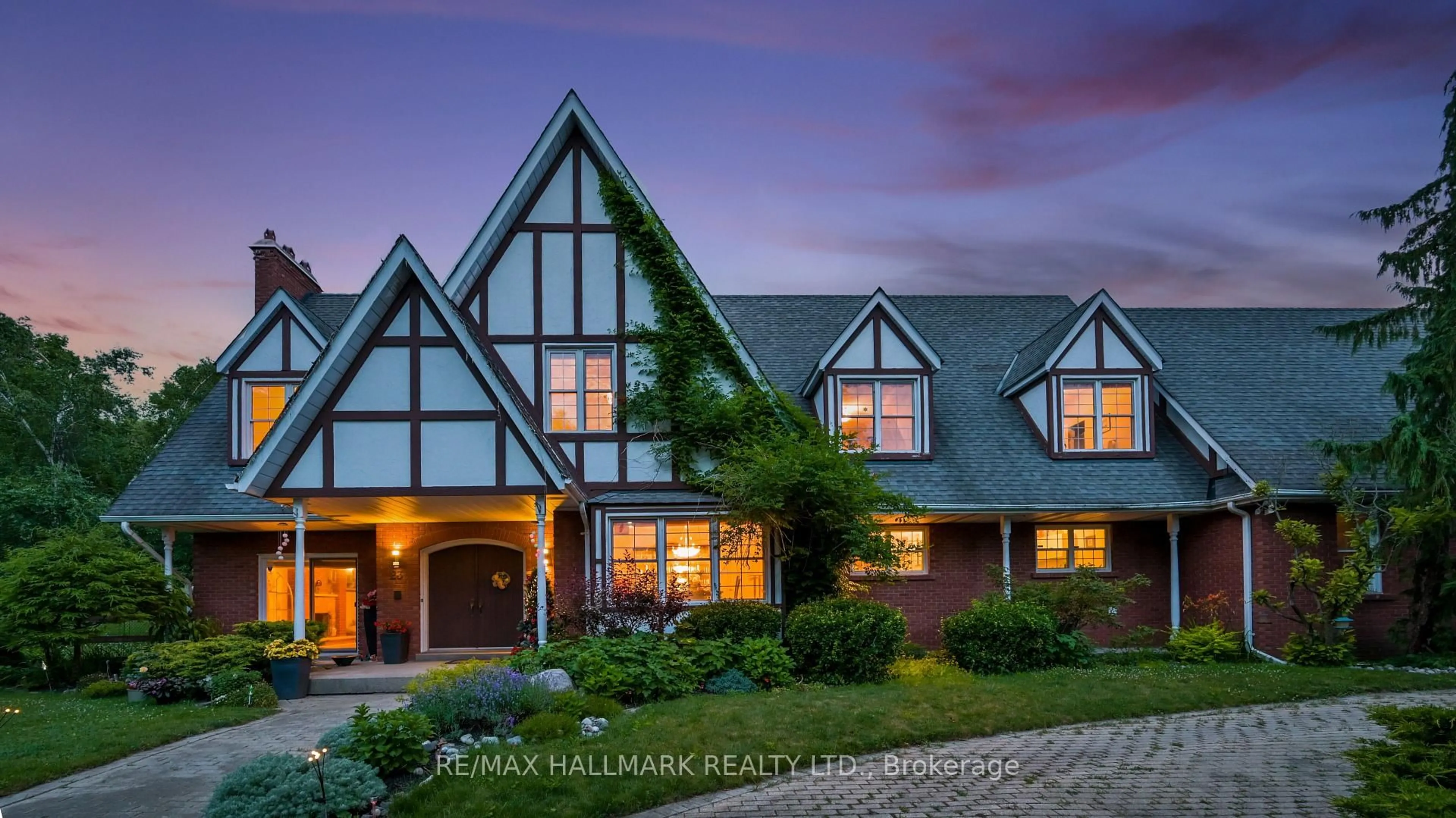 Home with brick exterior material, unknown for 23 Forfardale Rd, Whitchurch-Stouffville Ontario L4A 7X3