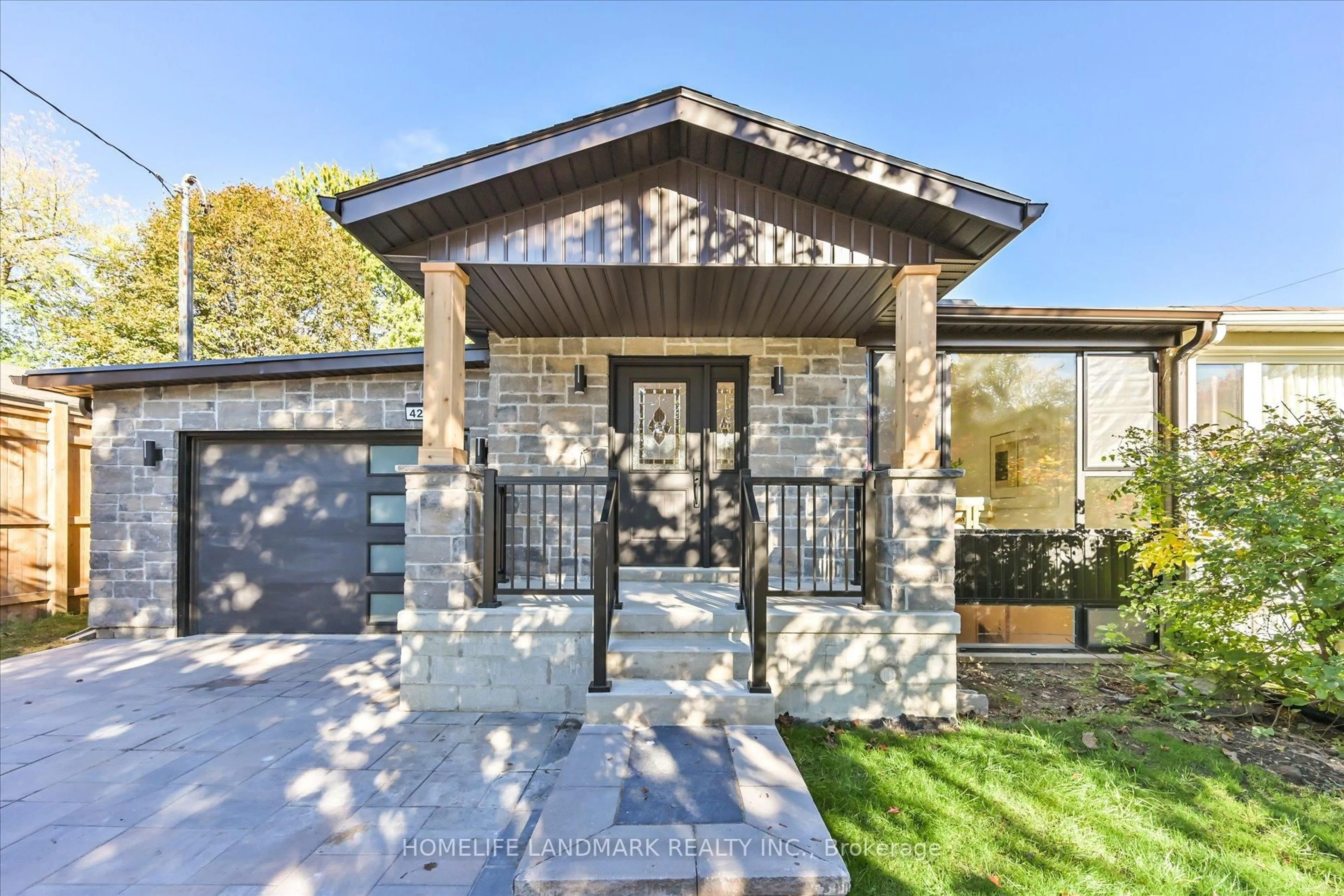 Home with brick exterior material, street for 421 Browndale Cres, Richmond Hill Ontario L4C 3H9