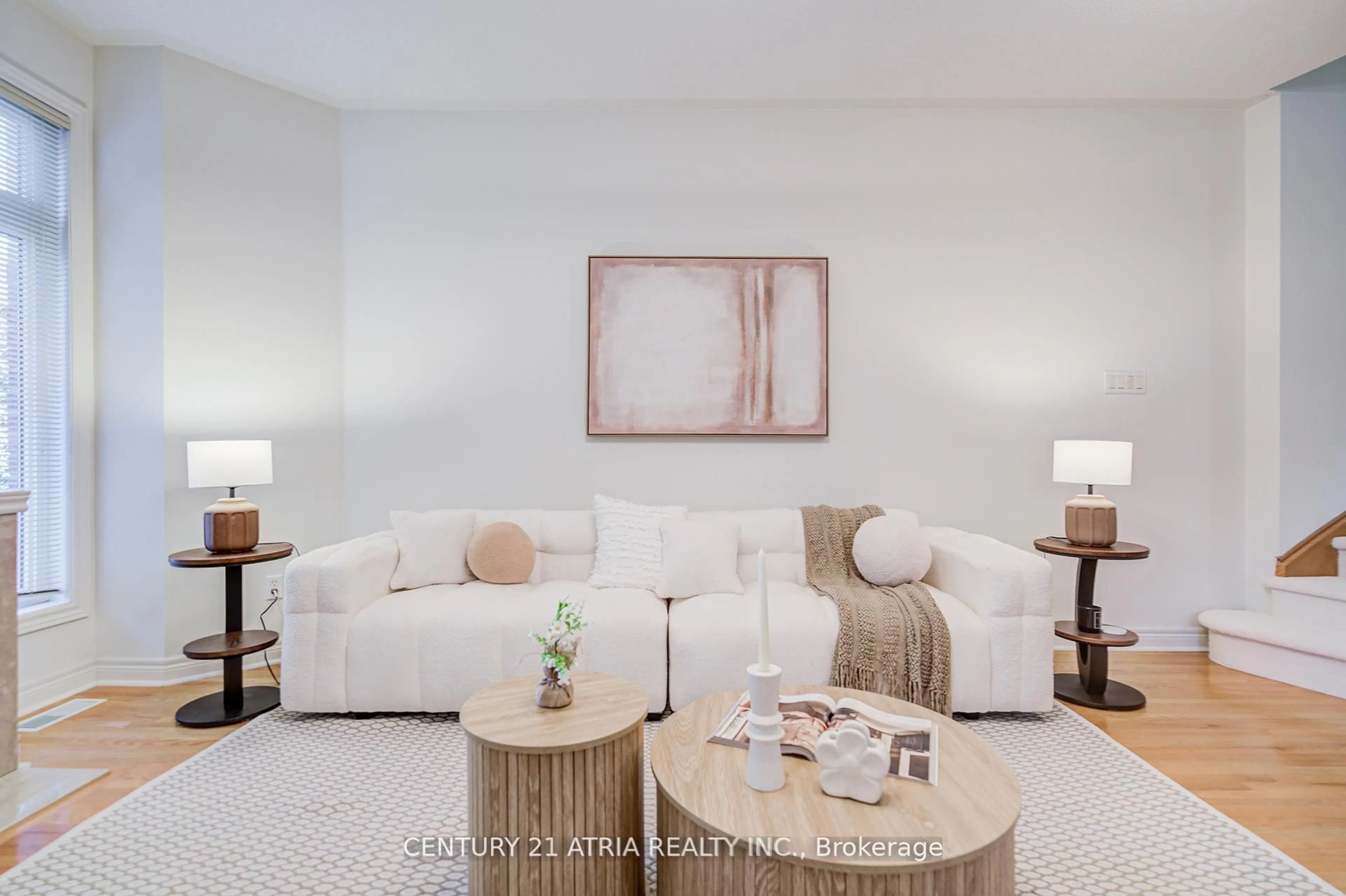 Living room with furniture, unknown for 147 Frank Endean Rd, Richmond Hill Ontario L4S 1S7