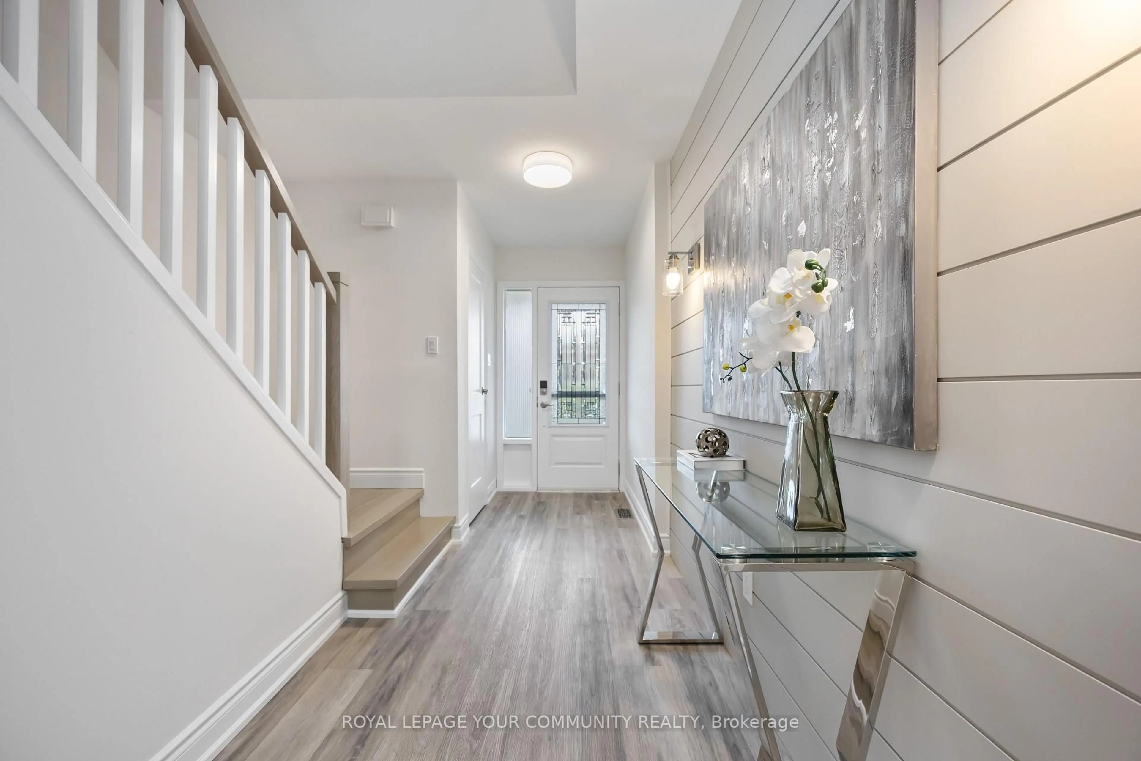 Indoor entryway for 76 Knightsbridge Way, Markham Ontario L3P 3W5