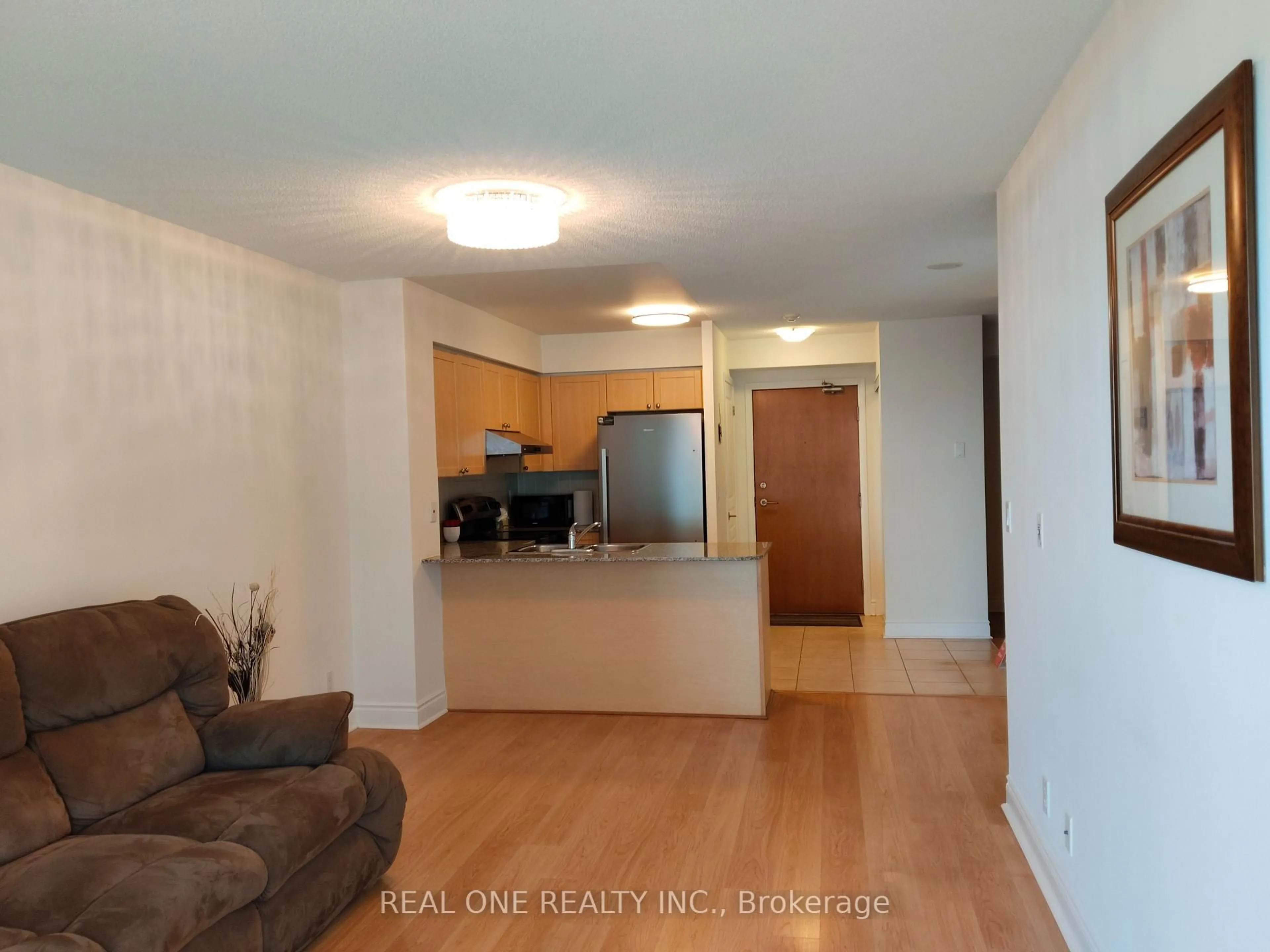 A pic of a room for 75 South Town Centre Blvd #703, Markham Ontario L6G 0B3