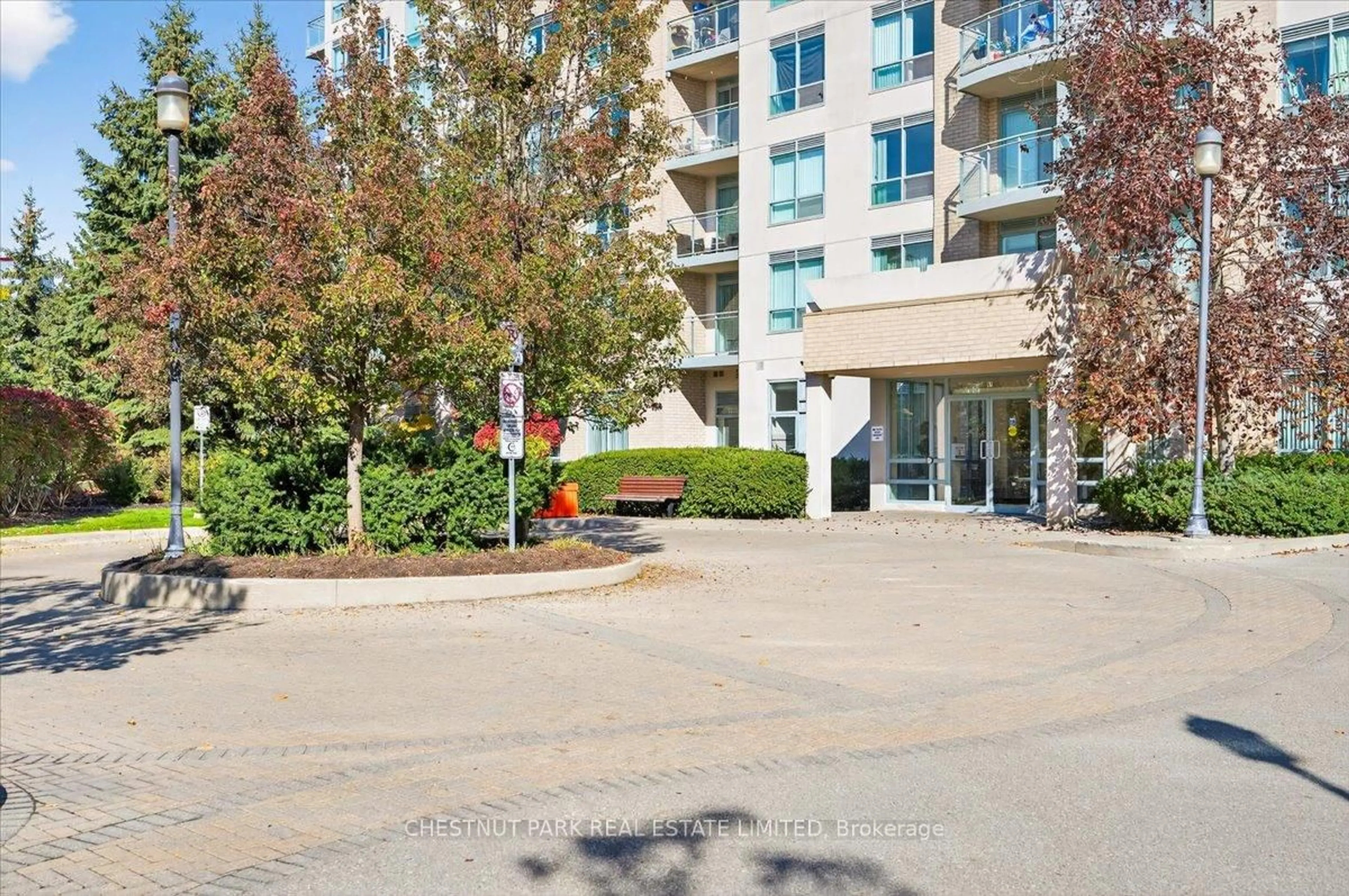 Unknown for 51 Baffin Crt #805, Richmond Hill Ontario L4B 4P6