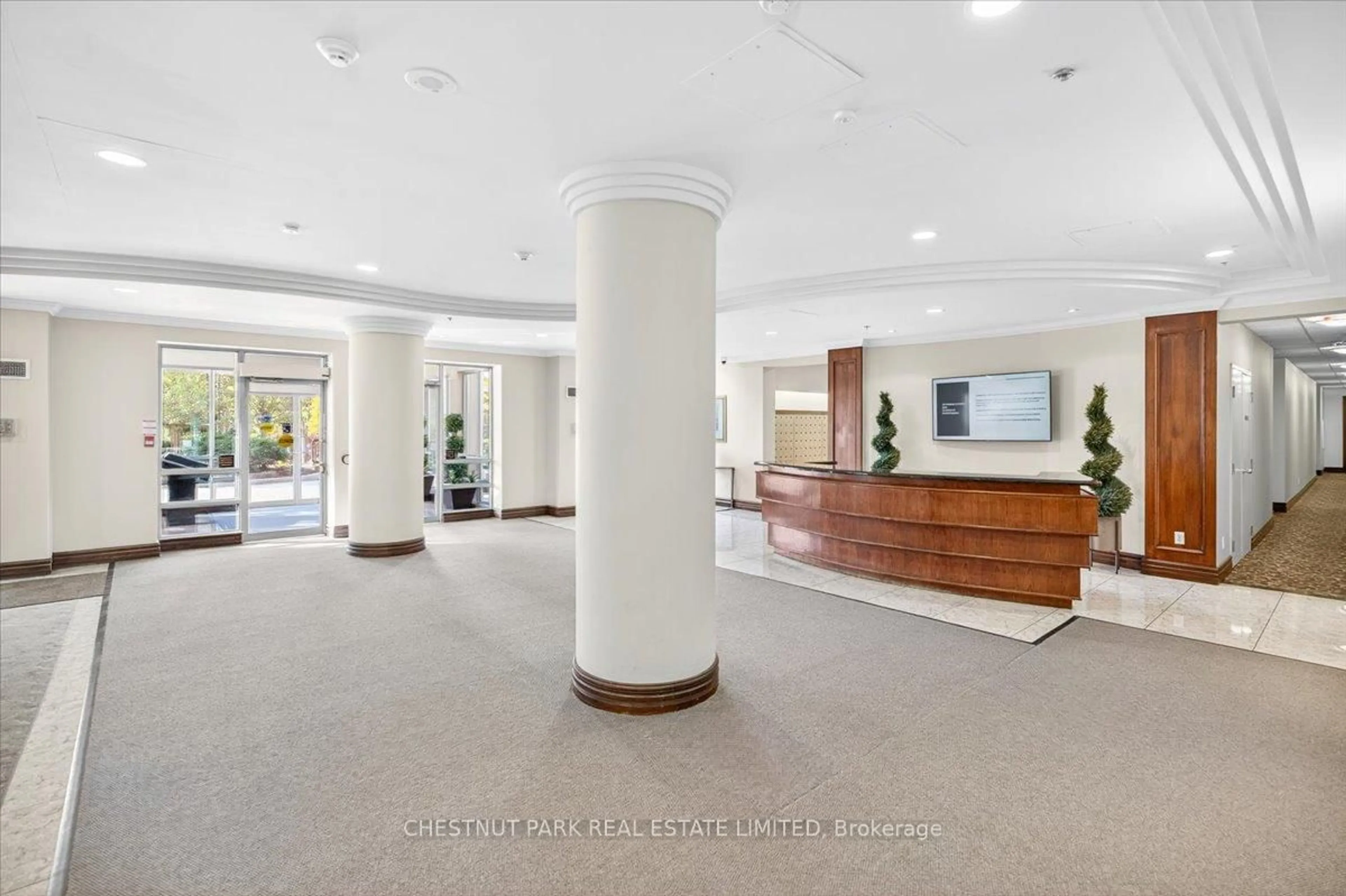 Lobby for 51 Baffin Crt #805, Richmond Hill Ontario L4B 4P6