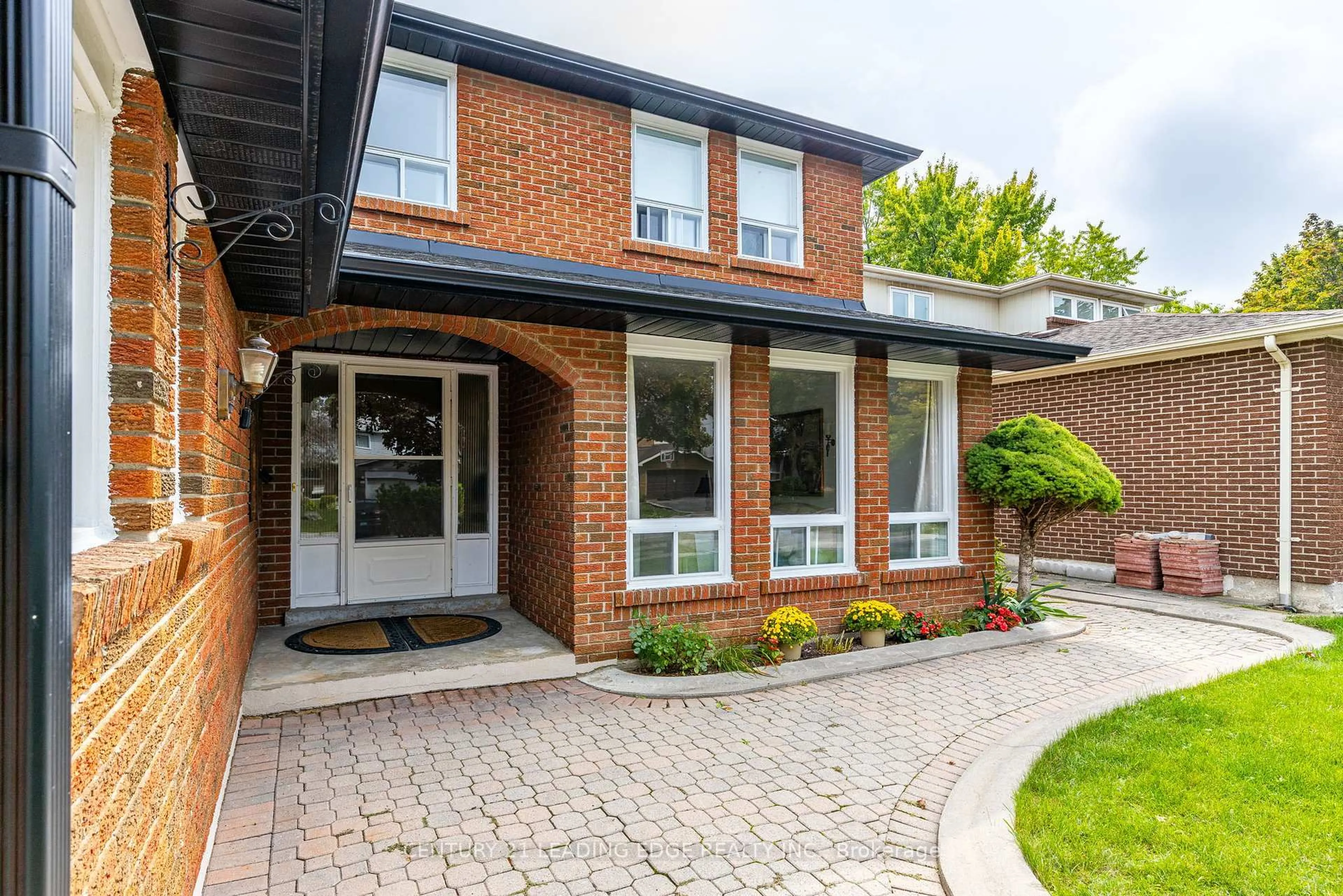 Home with brick exterior material, street for 115 SIMONSTON Blvd, Markham Ontario L3T 4L9