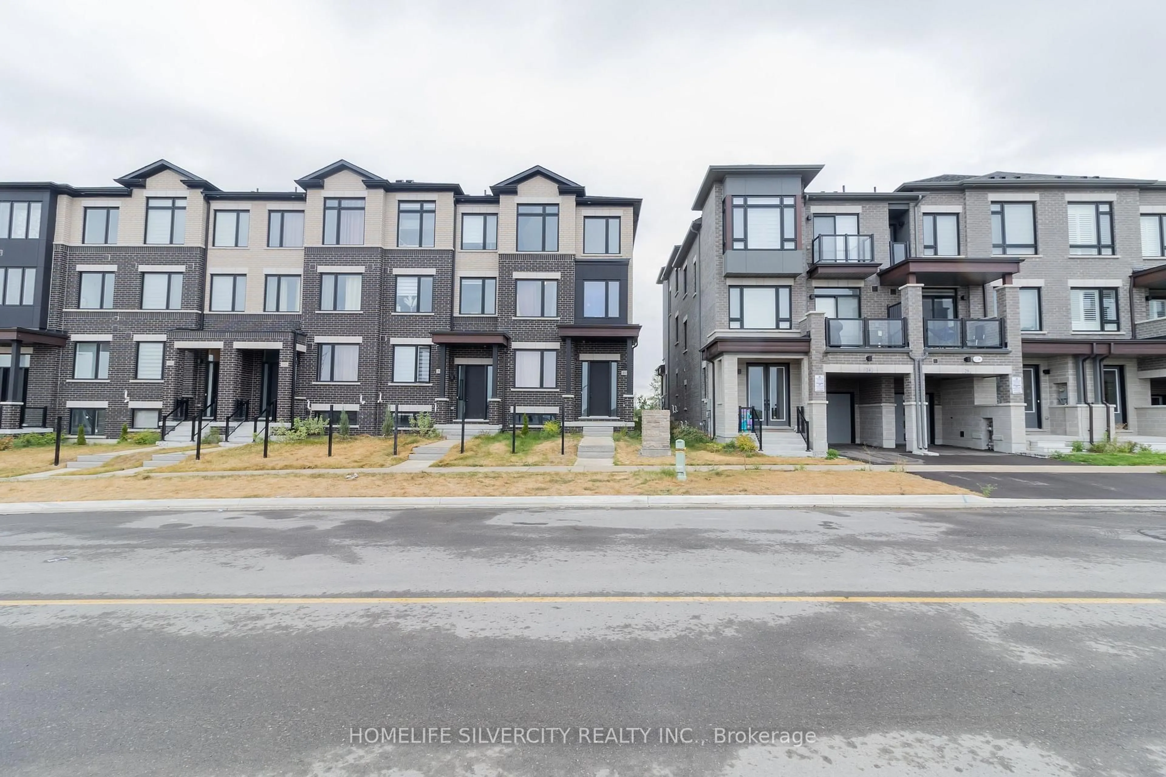 A pic from outside/outdoor area/front of a property/back of a property/a pic from drone, street for 403 Tennant Circ, Vaughan Ontario L4H 5L2