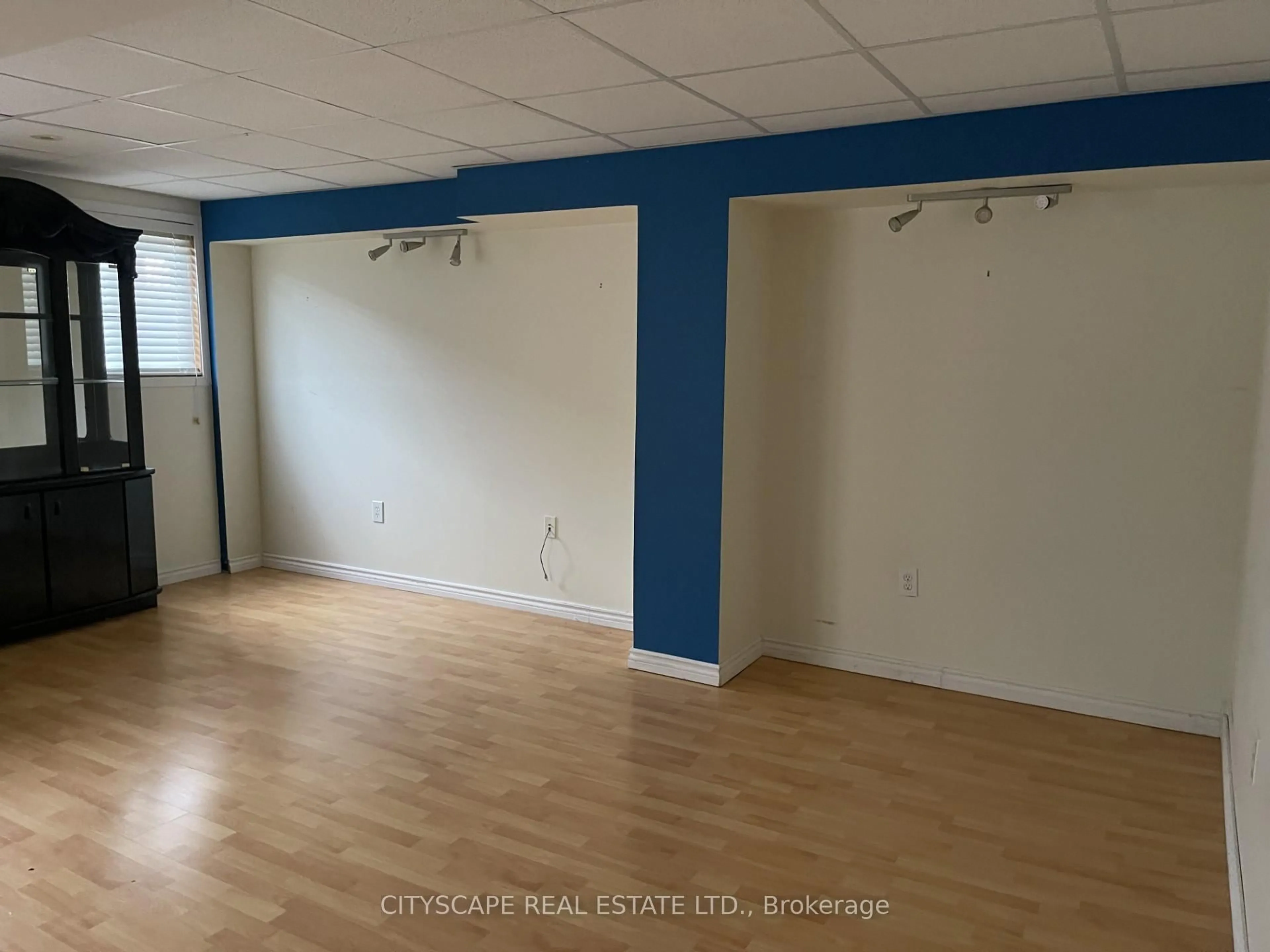 A pic of a room for 52 Coleridge Dr, Newmarket Ontario L3X 2T6