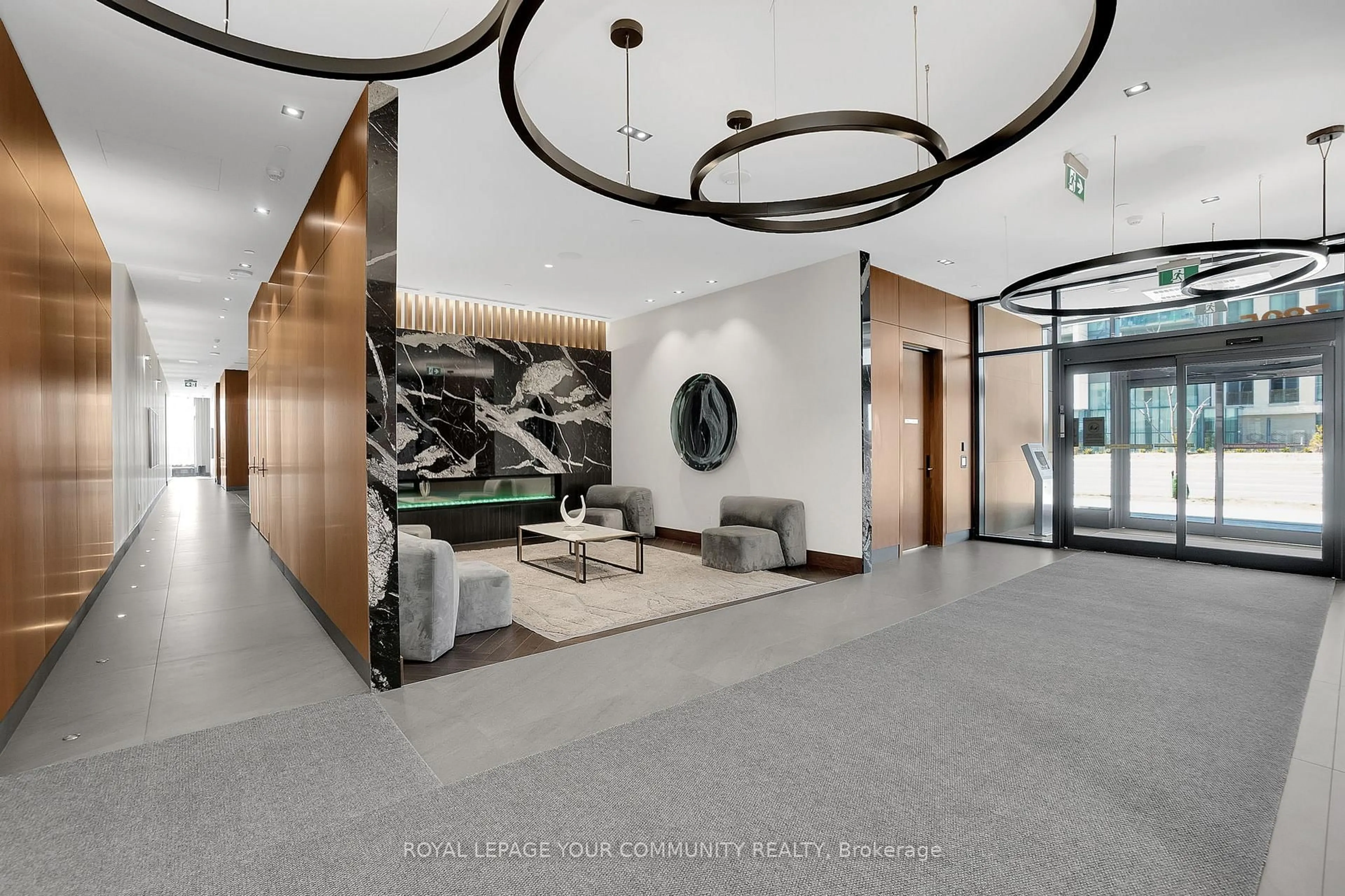 Indoor foyer for 7895 Jane St #1508, Vaughan Ontario L4K 0K2