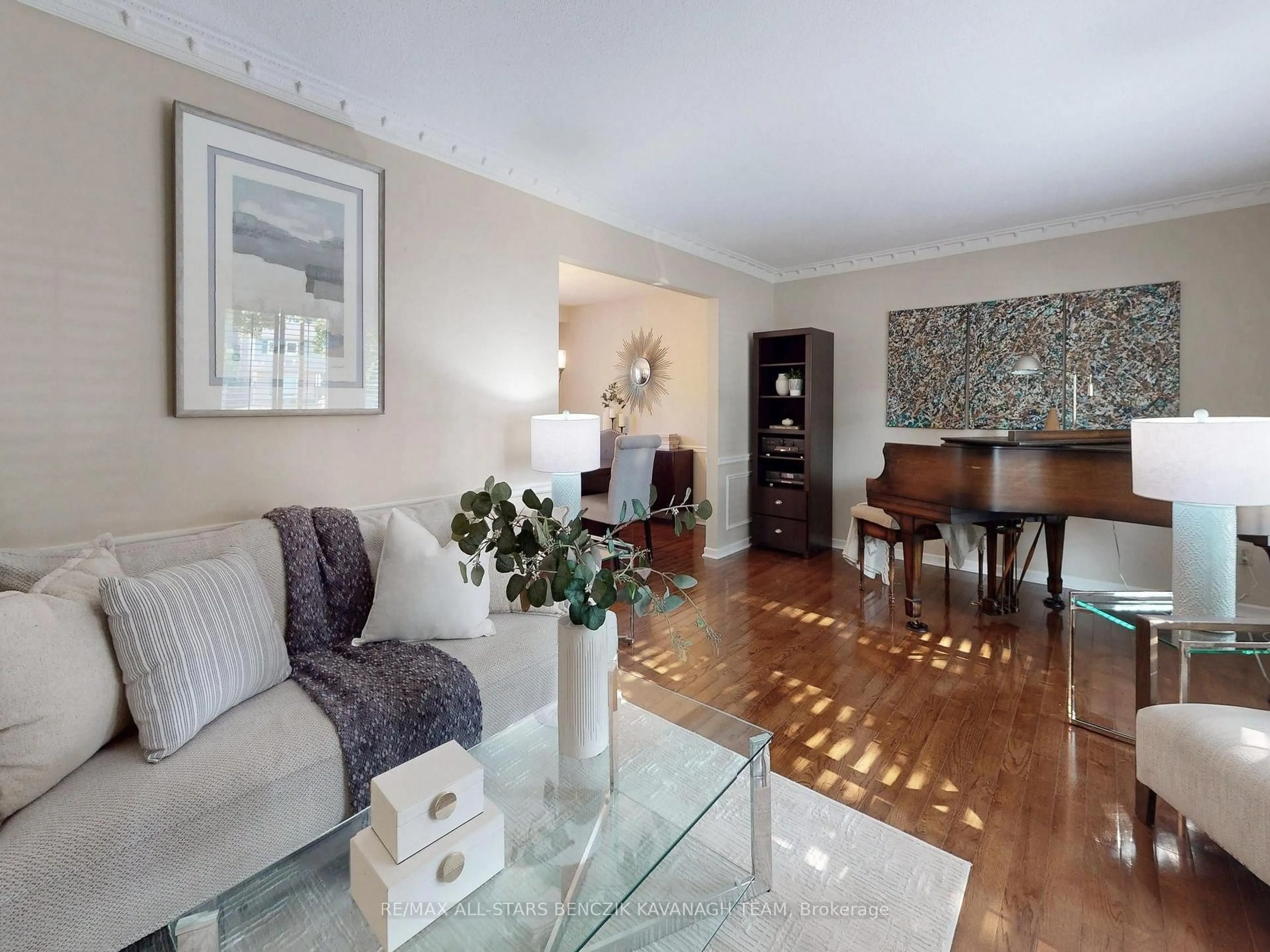 Living room with furniture, unknown for 93 Sir Lancelot Dr, Markham Ontario L3P 2J3