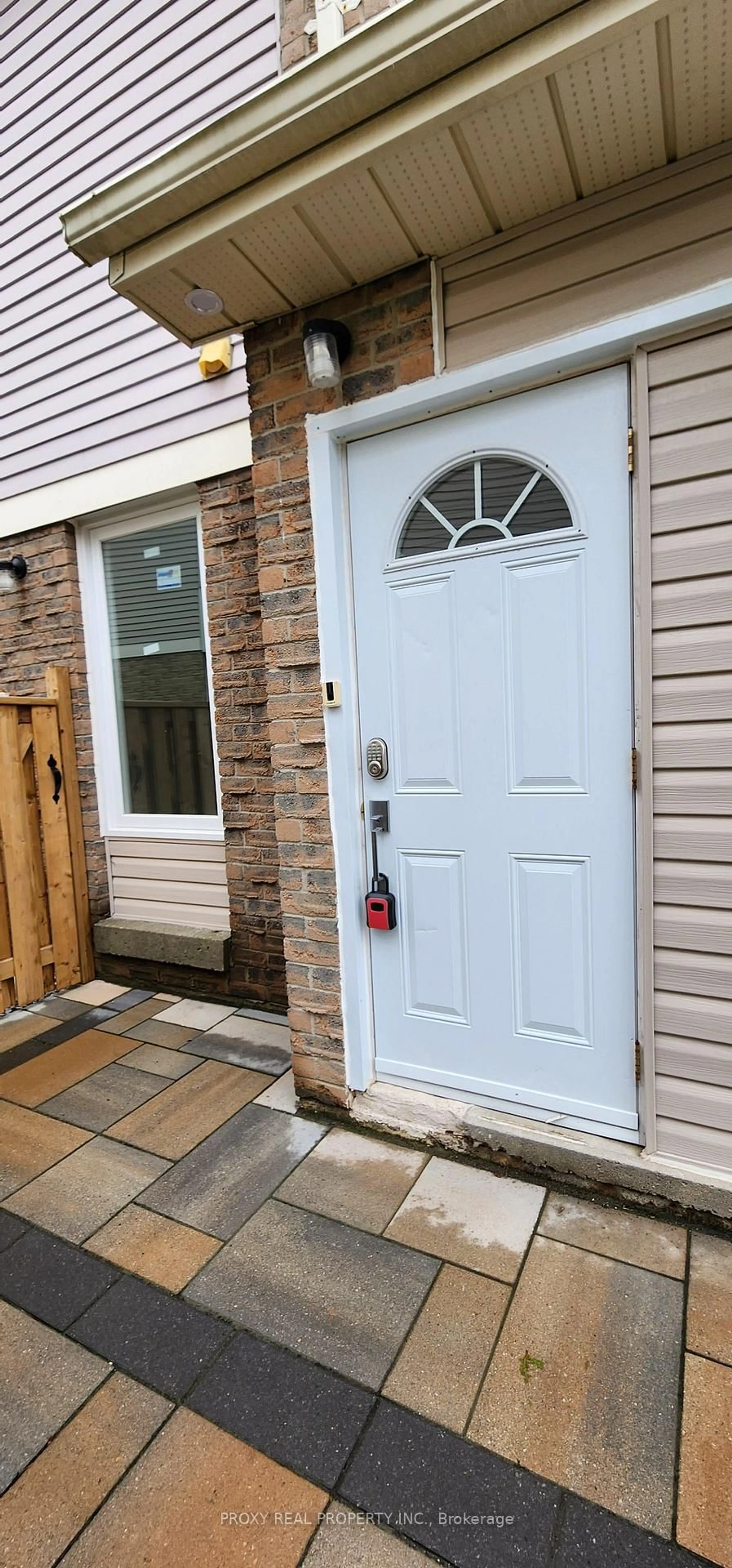 Indoor entryway for 79 Mullen Dr, Vaughan Ontario L4J 2T6