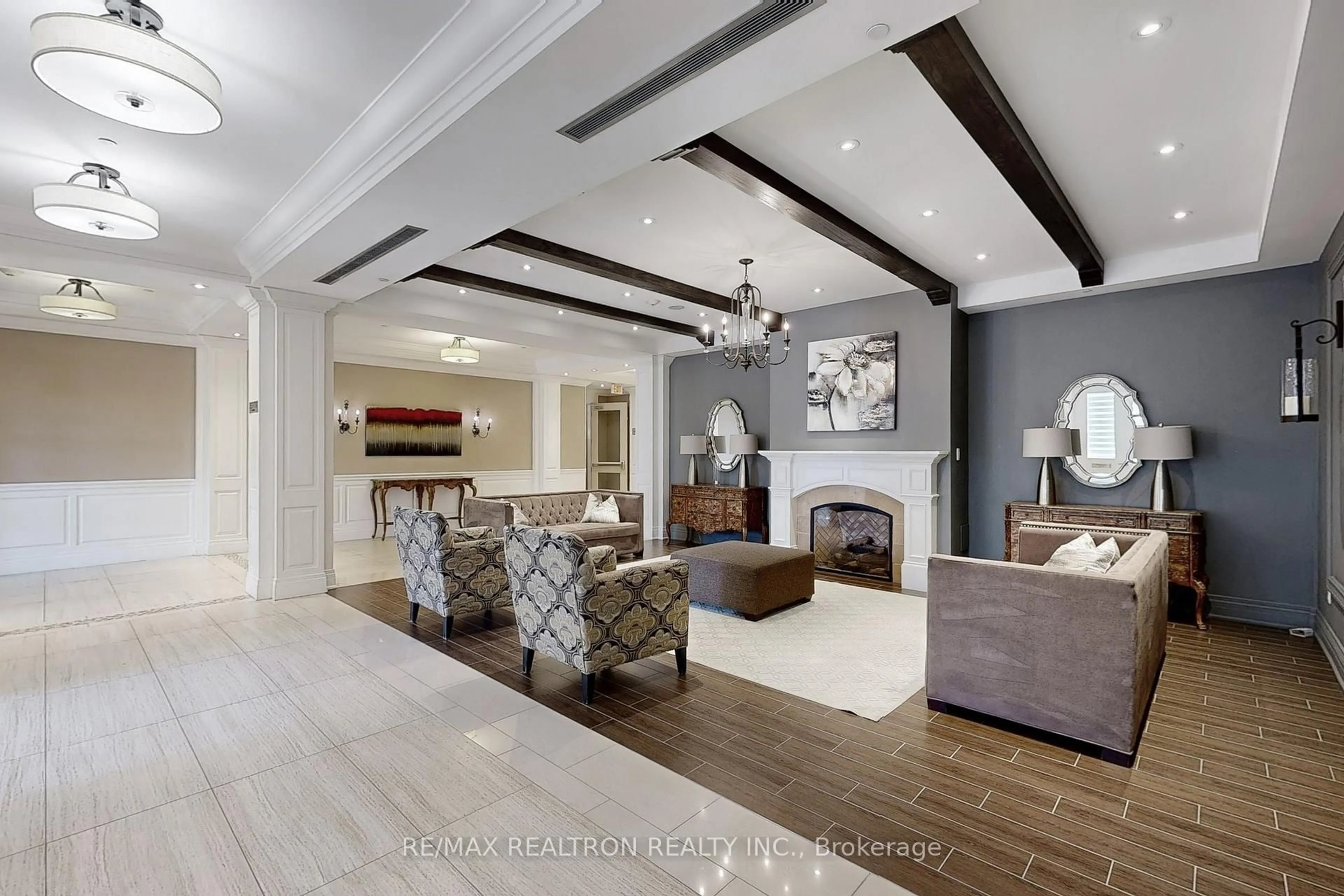 Living room with furniture, unknown for 80 Burns Blvd #123, King Ontario L7B 0B3