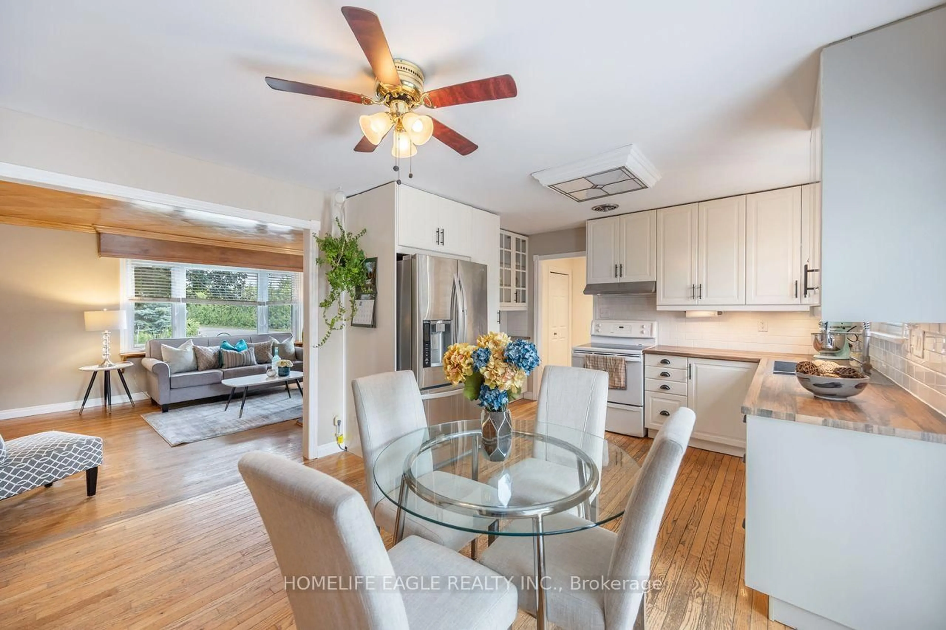 Open concept kitchen, unknown for 19280 Dufferin St, King Ontario L3Y 4V9
