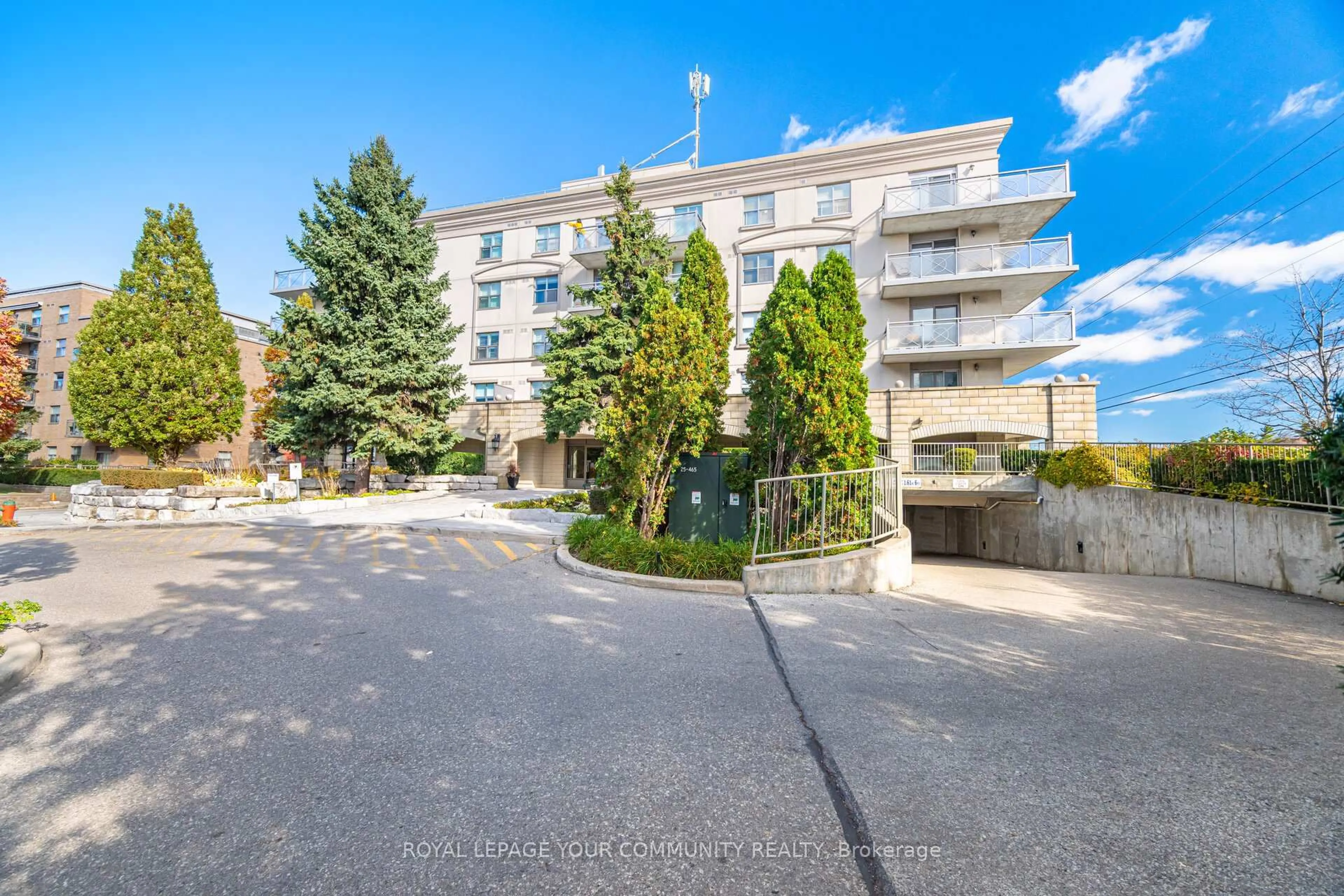 Patio, unknown for 2500 Rutherford Rd #218, Vaughan Ontario L4K 5N7